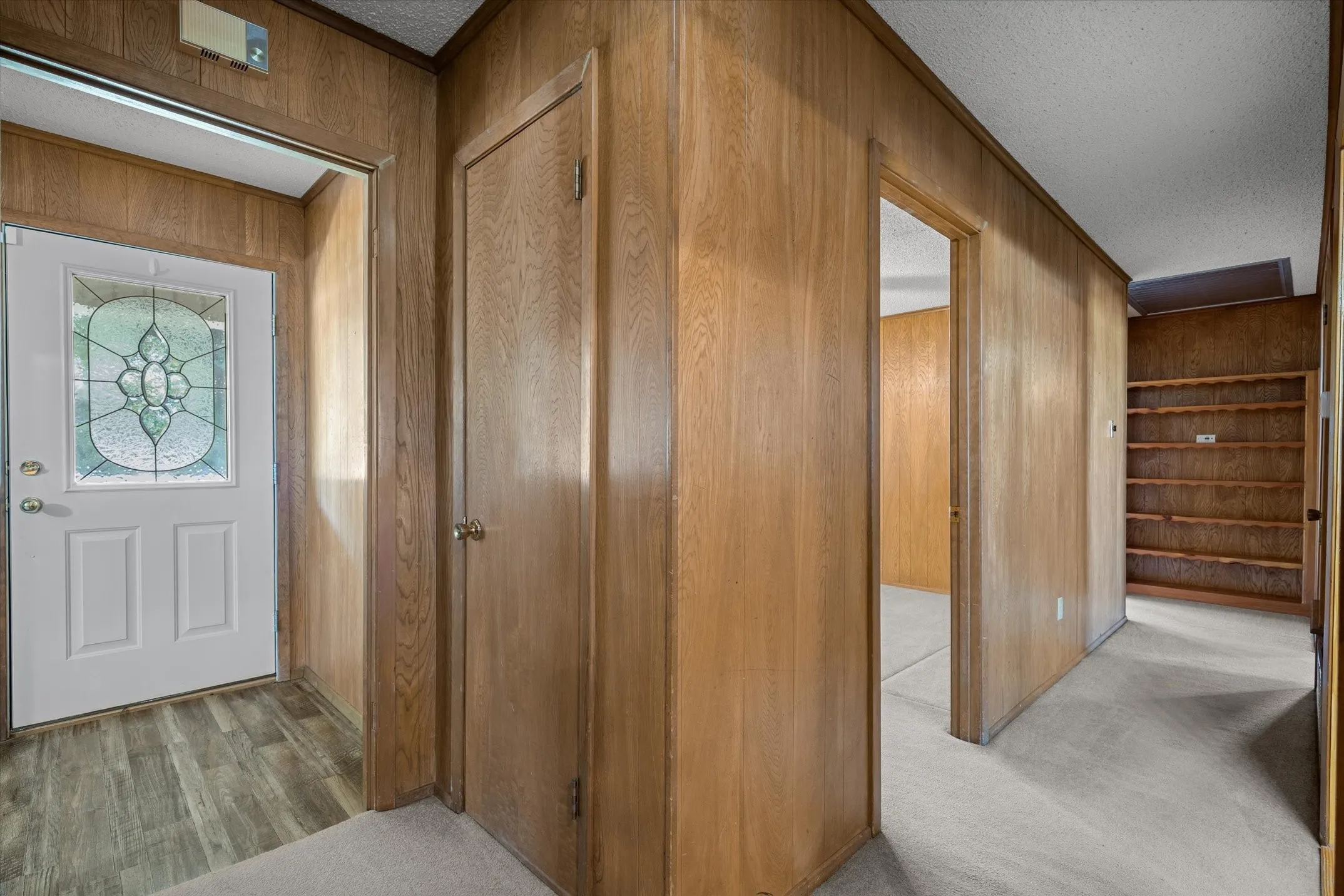 Single Family Residence For Sale in Van Zandt County , 3121 VZ County Road 1215, Grand Saline, Texas 75140, 3 Bedroom, 2 Bathroom, Garage spaces, 2,081 Sqft, built in 1973, Preowned, mls#21224194, Real Estate Agent in Grand Saline, Homes For Sale in Van Zandt county, Homes For Sale in Grand Saline, Realtor in Grand Saline Texas, Real Estate Brokerage Independent Realty Texas, Luminita Cordes Realtor