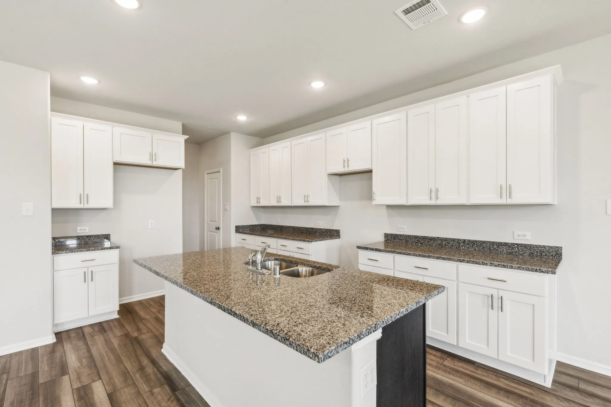Single Family Residence For Sale in Collin County , 600 Rusty Spurs Place, Weston, Texas 75009, 4 Bedroom, 3 Bathroom, 2 Garage spaces, 2,872 Sqft, built in 2023, New Construction - Complete, mls#21224325, Real Estate Agent in Weston, Homes For Sale in Collin county, Homes For Sale in Weston, Realtor in Weston Texas, Real Estate Brokerage Independent Realty Texas, Luminita Cordes Realtor