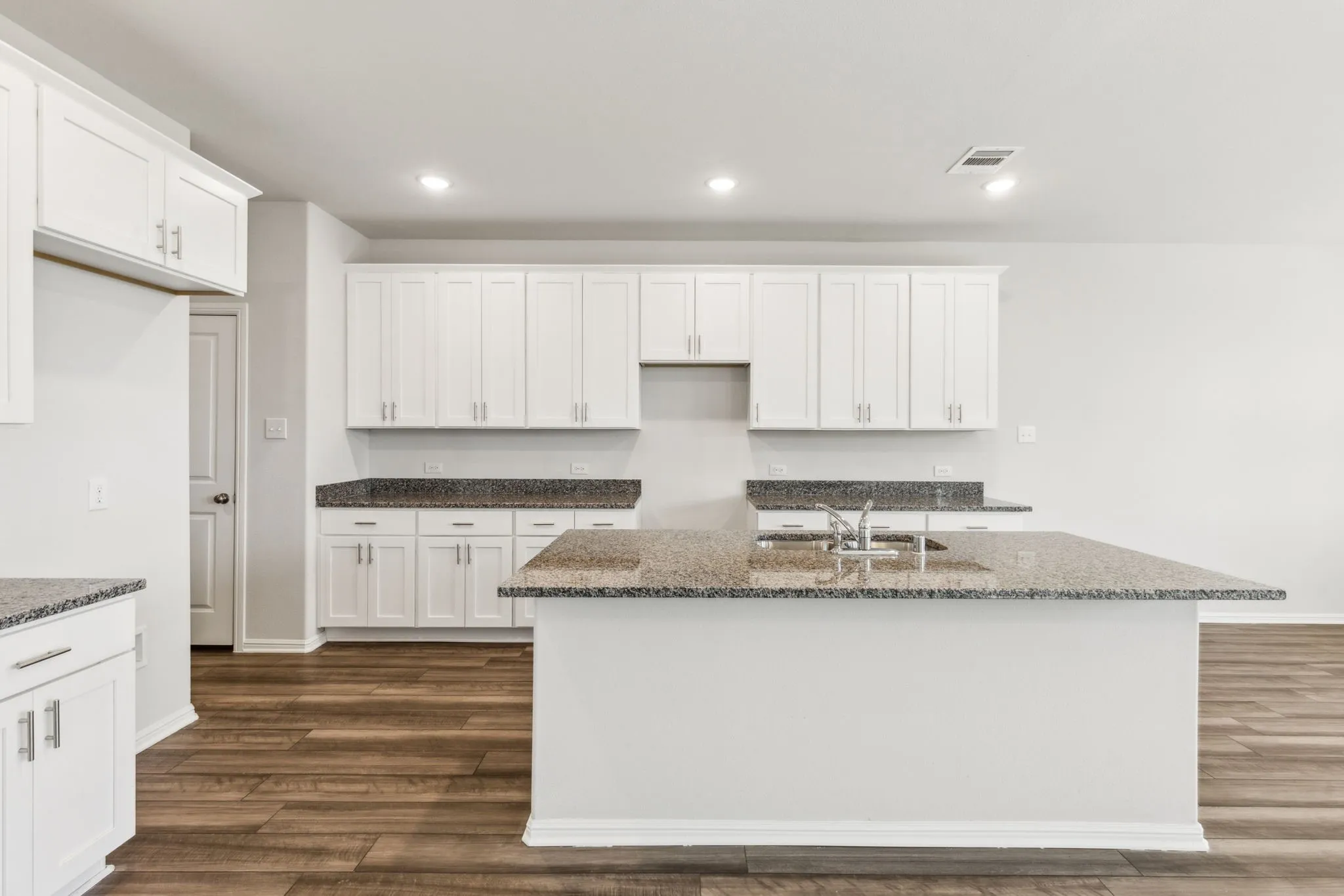 Single Family Residence For Sale in Collin County , 600 Rusty Spurs Place, Weston, Texas 75009, 4 Bedroom, 3 Bathroom, 2 Garage spaces, 2,872 Sqft, built in 2023, New Construction - Complete, mls#21224325, Real Estate Agent in Weston, Homes For Sale in Collin county, Homes For Sale in Weston, Realtor in Weston Texas, Real Estate Brokerage Independent Realty Texas, Luminita Cordes Realtor