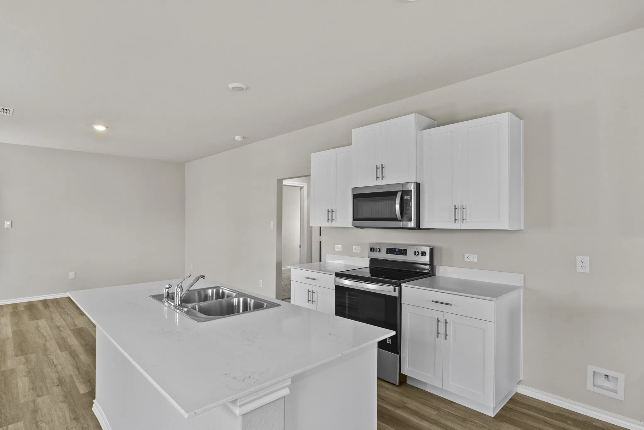 Single Family Residence For Sale in Johnson County , 504 Marsh Street, Cleburne, Texas 76033, 3 Bedroom, 2 Bathroom, 2 Garage spaces, 1,442 Sqft, built in 2025, mls#21224454, Real Estate Agent in Cleburne, Homes For Sale in Johnson county, Homes For Sale in Cleburne, Realtor in Cleburne Texas, Real Estate Brokerage Independent Realty Texas, Luminita Cordes Realtor