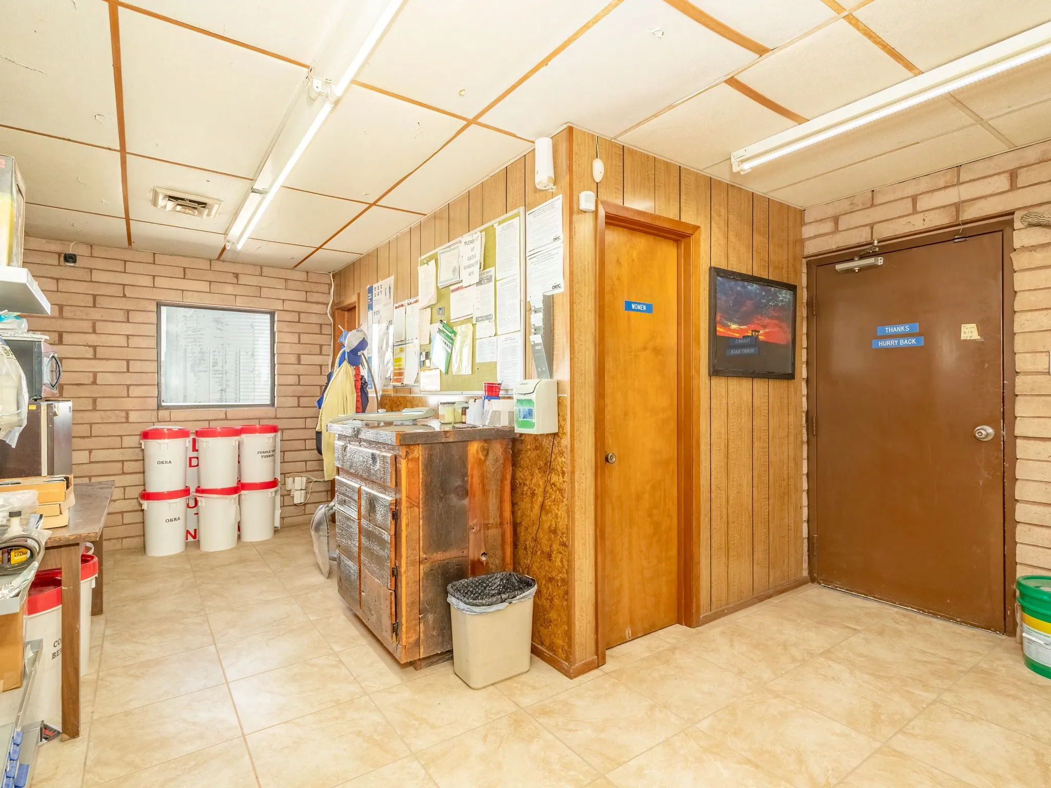 Industrial For Sale in Coleman County , 716 Brush Street, Coleman, Texas 76834, 0, 0, Garage spaces, 0 Sqft, built in 1970, Preowned, Price $395,000, mls#21218959, Real Estate Agent in Coleman, Homes For Sale in Coleman county, Homes For Sale in Coleman, Realtor in Coleman Texas, Real Estate Brokerage Independent Realty Texas, Luminita Cordes Realtor