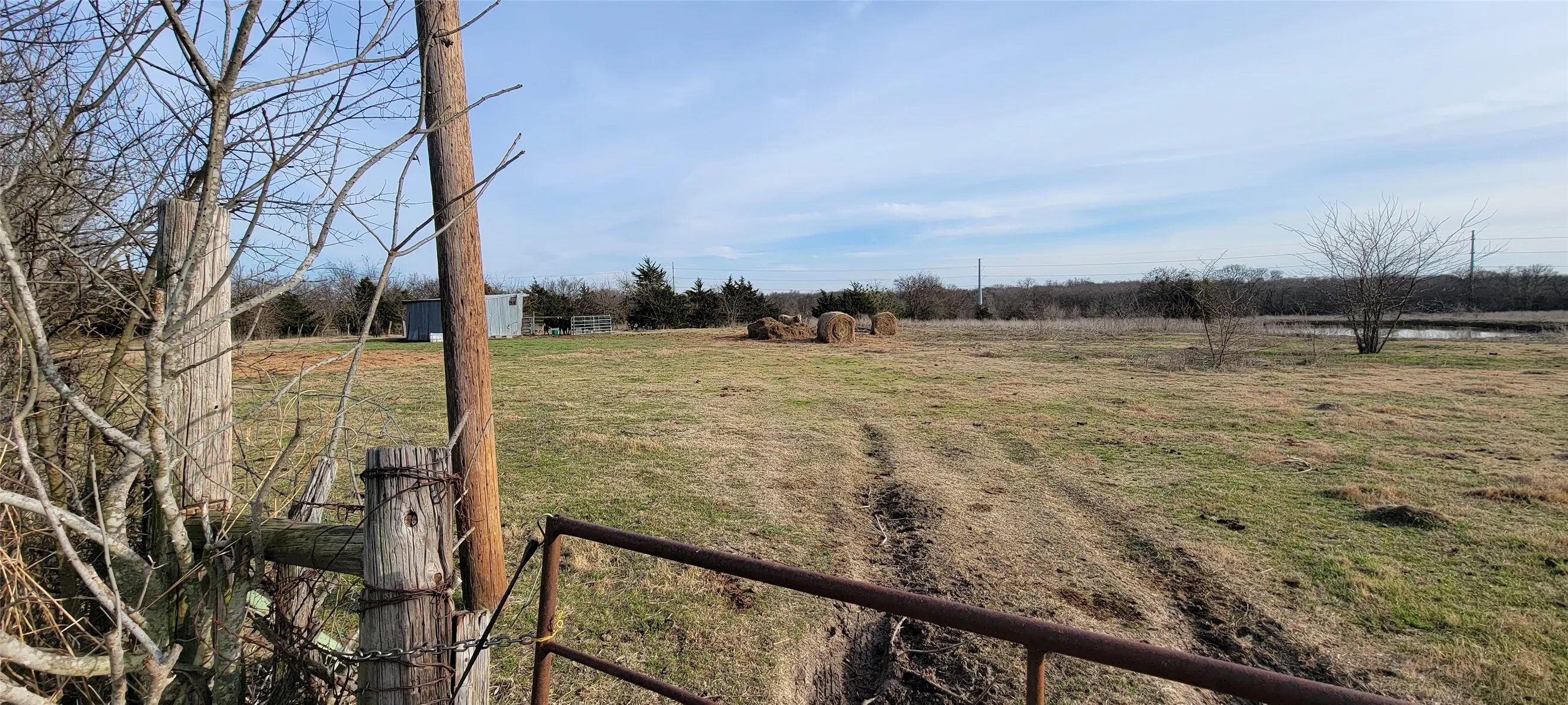 Apartment For Sale in Hunt County , 4735 Highway 380, Greenville, Texas 75401, 3 Bedrooms, 2 Bathrooms, 2 Garage spaces, 0 Sqft, built in 1977, Preowned, Price $584,900, mls#21224539, Real Estate Agent in Greenville, Homes For Sale in Hunt county, Homes For Sale in Greenville, Realtor in Greenville Texas, Real Estate Brokerage Independent Realty Texas, Luminita Cordes Realtor