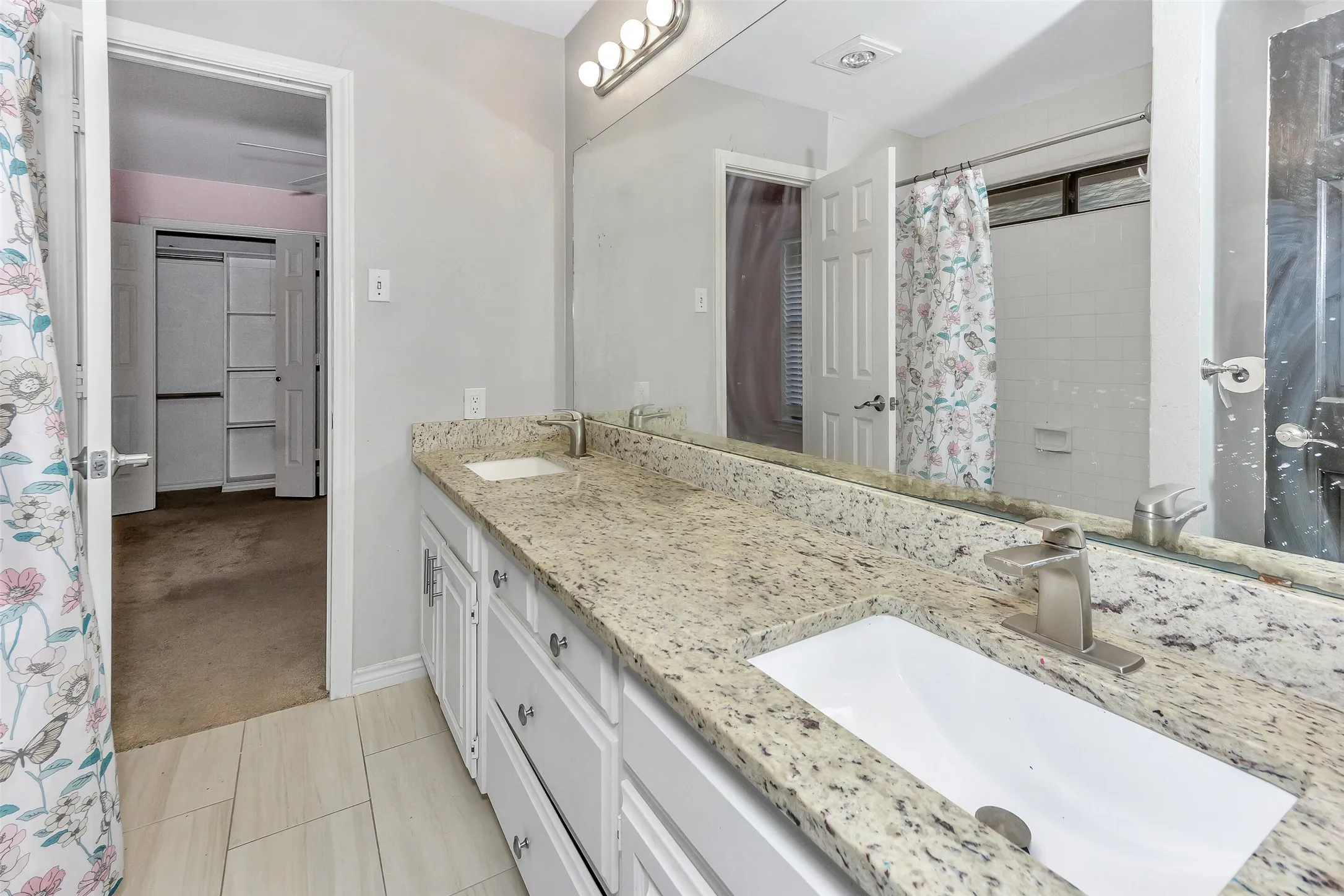 Single Family Residence For Sale in Dallas County , 1011 Briar Hill Circle, Duncanville, Texas 75137, 4 Bedroom, 3 Bathroom, 2 Garage spaces, 2,789 Sqft, built in 1984, Preowned, mls#21223804, Real Estate Agent in Duncanville, Homes For Sale in Dallas county, Homes For Sale in Duncanville, Realtor in Duncanville Texas, Real Estate Brokerage Independent Realty Texas, Luminita Cordes Realtor
