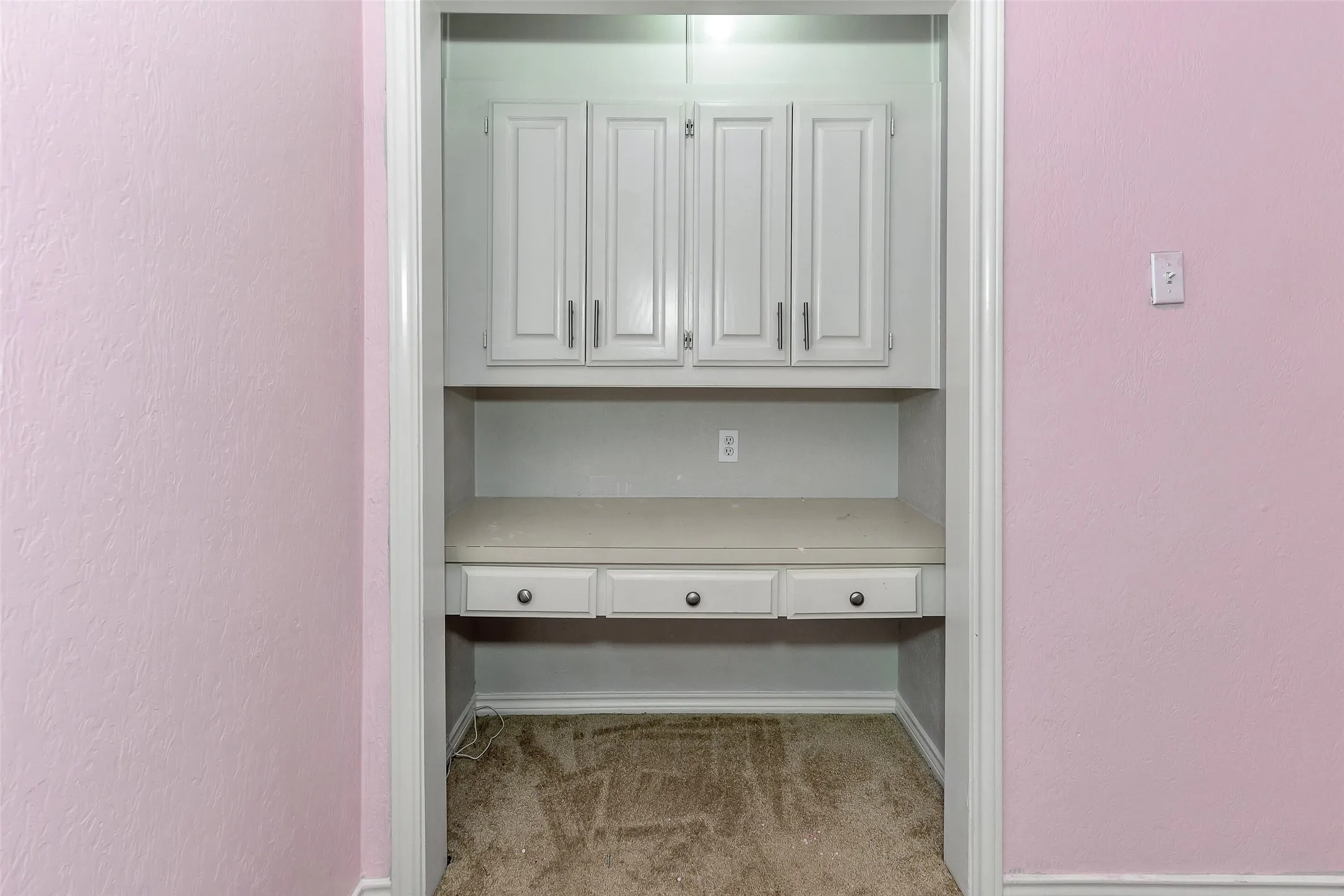 Single Family Residence For Sale in Dallas County , 1011 Briar Hill Circle, Duncanville, Texas 75137, 4 Bedroom, 3 Bathroom, 2 Garage spaces, 2,789 Sqft, built in 1984, Preowned, mls#21223804, Real Estate Agent in Duncanville, Homes For Sale in Dallas county, Homes For Sale in Duncanville, Realtor in Duncanville Texas, Real Estate Brokerage Independent Realty Texas, Luminita Cordes Realtor