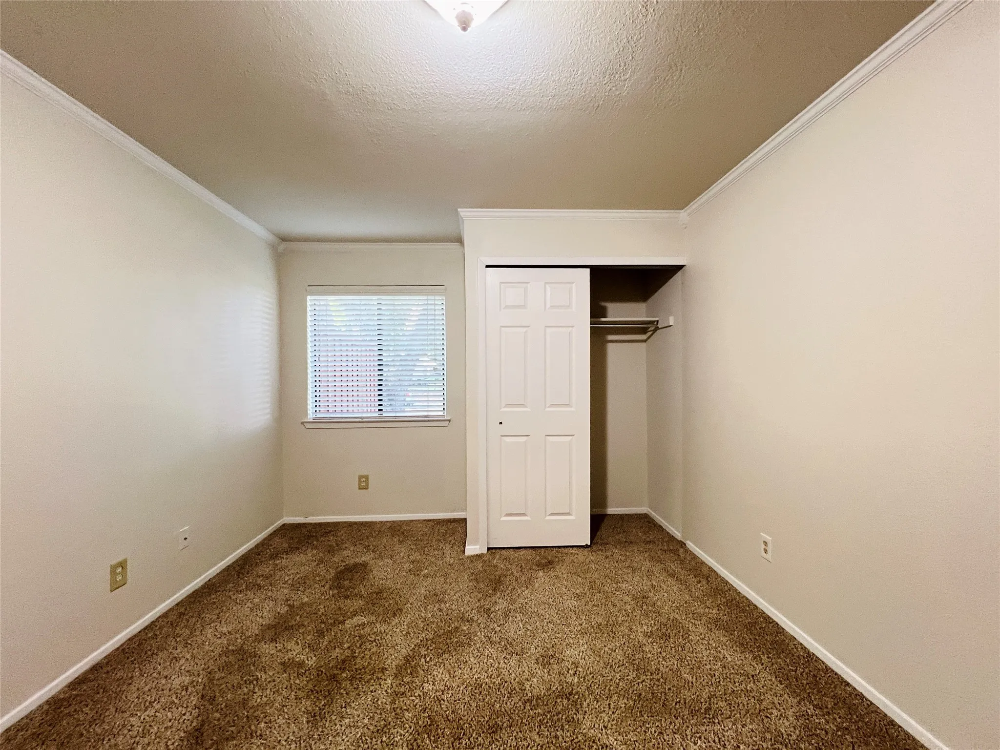 Townhouse For Rent in Tarrant County , 5759 Cedar Creek Drive, Benbrook, Texas 76109, 2 Bedroom, 2 Bathroom, Garage spaces, 980 Sqft, built in 1984, Preowned, mls#21224758, Real Estate Agent in Benbrook, Homes For Rent in Tarrant county, Homes For Rent in Benbrook, Realtor in Benbrook Texas, Real Estate Brokerage Independent Realty Texas, Luminita Cordes Realtor