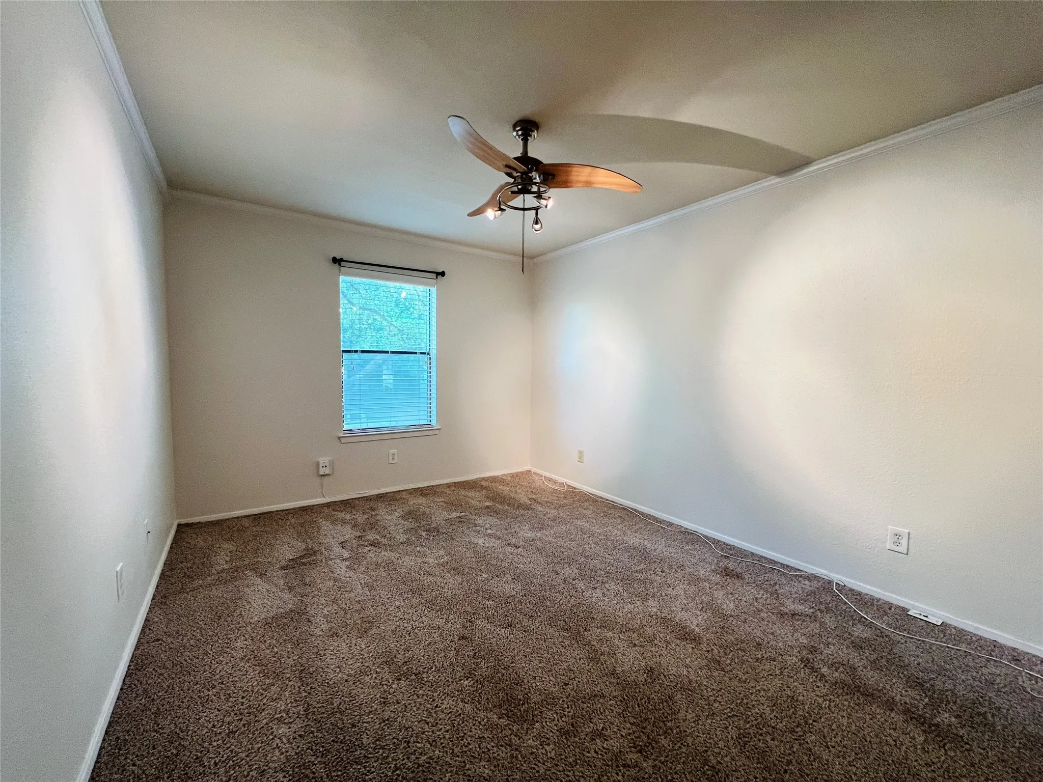 Townhouse For Rent in Tarrant County , 5759 Cedar Creek Drive, Benbrook, Texas 76109, 2 Bedroom, 2 Bathroom, Garage spaces, 980 Sqft, built in 1984, Preowned, mls#21224758, Real Estate Agent in Benbrook, Homes For Rent in Tarrant county, Homes For Rent in Benbrook, Realtor in Benbrook Texas, Real Estate Brokerage Independent Realty Texas, Luminita Cordes Realtor