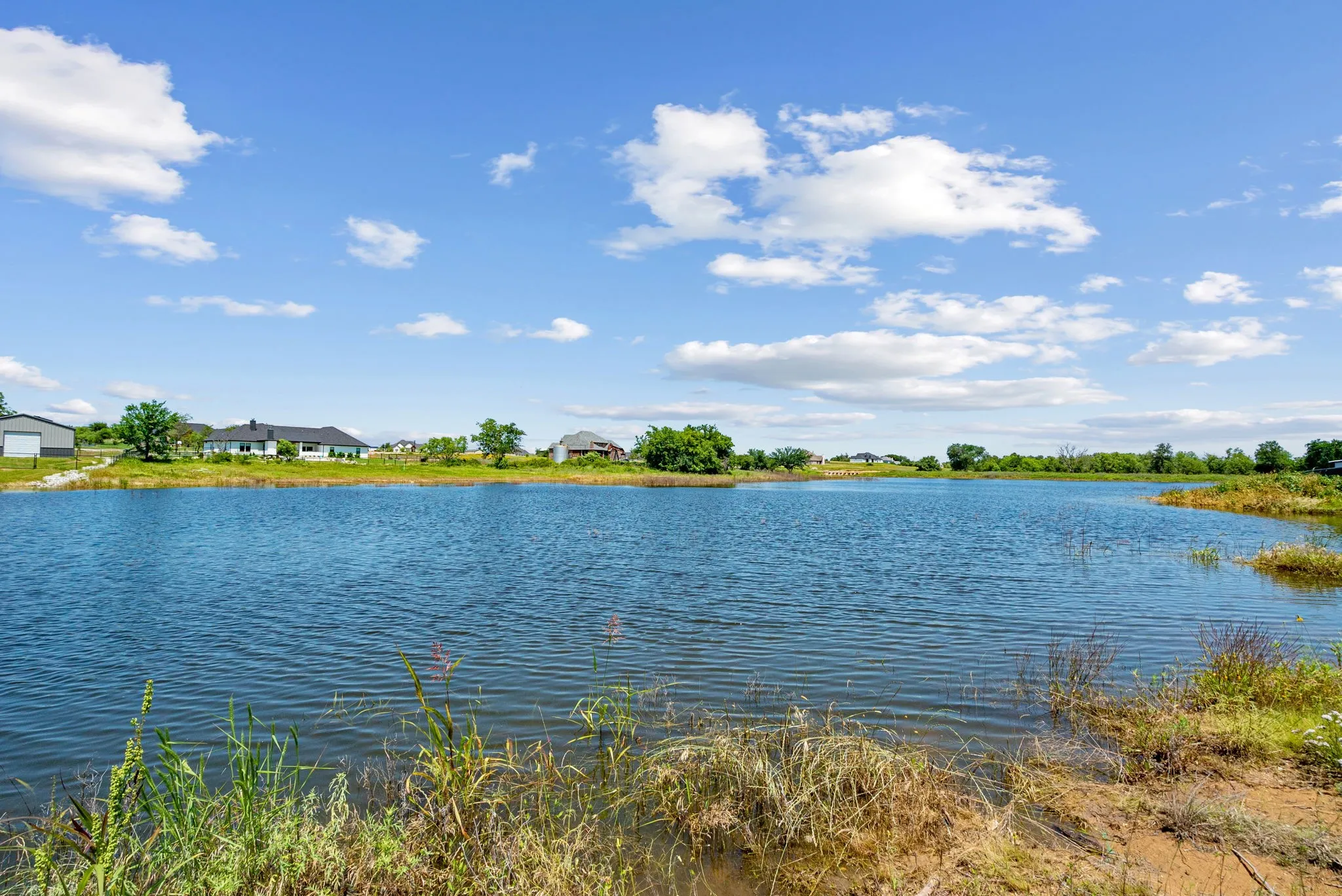 Single Family Residence For Sale in Parker County , 1103 Pioneer Crossing, Weatherford, Texas 76088, 3 Bedroom, 3 Bathroom, 2 Garage spaces, 2,796 Sqft, built in 2023, mls#21224586, Real Estate Agent in Weatherford, Homes For Sale in Parker county, Homes For Sale in Weatherford, Realtor in Weatherford Texas, Real Estate Brokerage Independent Realty Texas, Luminita Cordes Realtor
