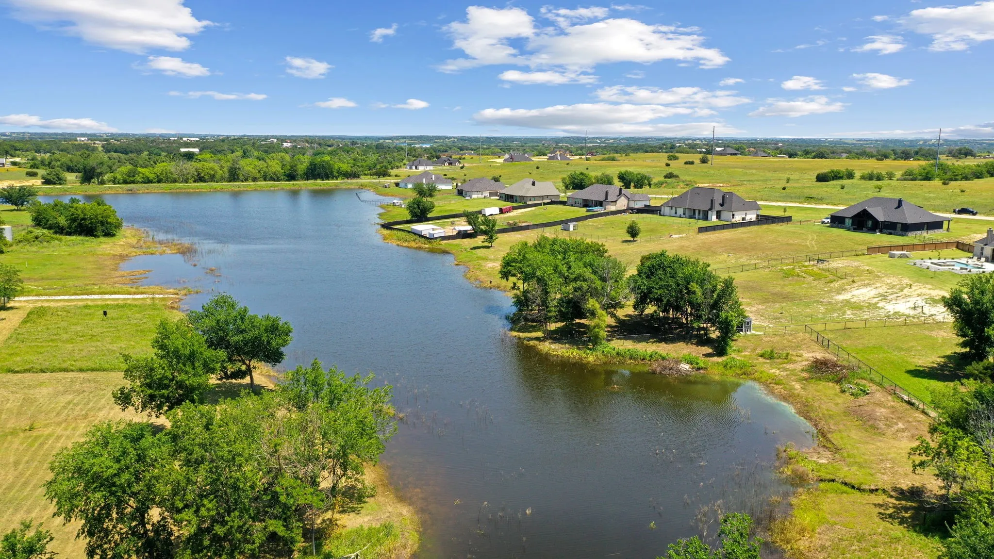 Single Family Residence For Sale in Parker County , 1103 Pioneer Crossing, Weatherford, Texas 76088, 3 Bedroom, 3 Bathroom, 2 Garage spaces, 2,796 Sqft, built in 2023, mls#21224586, Real Estate Agent in Weatherford, Homes For Sale in Parker county, Homes For Sale in Weatherford, Realtor in Weatherford Texas, Real Estate Brokerage Independent Realty Texas, Luminita Cordes Realtor