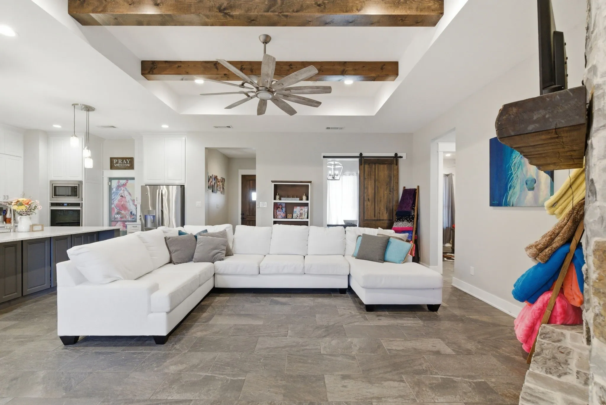 Single Family Residence For Sale in Parker County , 1103 Pioneer Crossing, Weatherford, Texas 76088, 3 Bedroom, 3 Bathroom, 2 Garage spaces, 2,796 Sqft, built in 2023, mls#21224586, Real Estate Agent in Weatherford, Homes For Sale in Parker county, Homes For Sale in Weatherford, Realtor in Weatherford Texas, Real Estate Brokerage Independent Realty Texas, Luminita Cordes Realtor