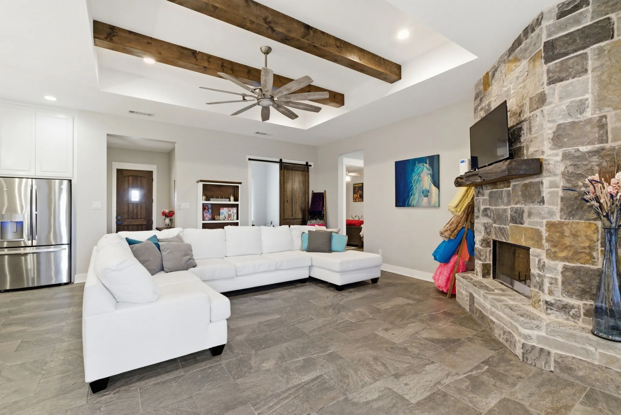 Single Family Residence For Sale in Parker County , 1103 Pioneer Crossing, Weatherford, Texas 76088, 3 Bedroom, 3 Bathroom, 2 Garage spaces, 2,796 Sqft, built in 2023, mls#21224586, Real Estate Agent in Weatherford, Homes For Sale in Parker county, Homes For Sale in Weatherford, Realtor in Weatherford Texas, Real Estate Brokerage Independent Realty Texas, Luminita Cordes Realtor