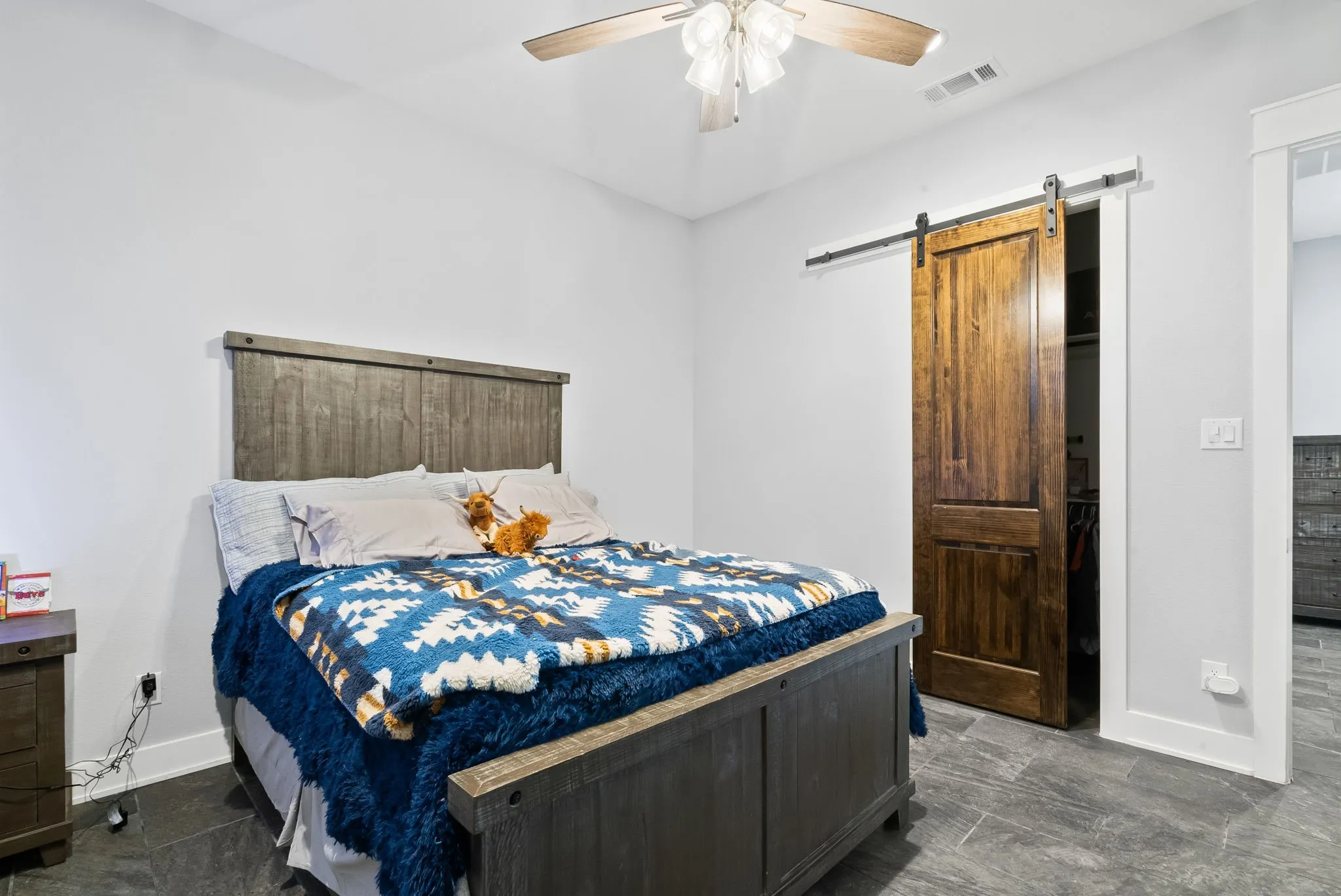 Single Family Residence For Sale in Parker County , 1103 Pioneer Crossing, Weatherford, Texas 76088, 3 Bedroom, 3 Bathroom, 2 Garage spaces, 2,796 Sqft, built in 2023, mls#21224586, Real Estate Agent in Weatherford, Homes For Sale in Parker county, Homes For Sale in Weatherford, Realtor in Weatherford Texas, Real Estate Brokerage Independent Realty Texas, Luminita Cordes Realtor