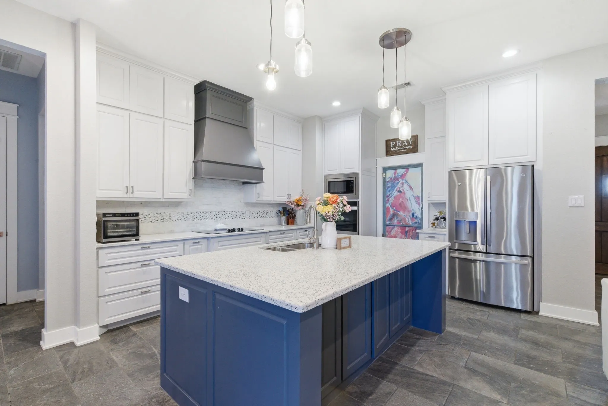 Single Family Residence For Sale in Parker County , 1103 Pioneer Crossing, Weatherford, Texas 76088, 3 Bedroom, 3 Bathroom, 2 Garage spaces, 2,796 Sqft, built in 2023, mls#21224586, Real Estate Agent in Weatherford, Homes For Sale in Parker county, Homes For Sale in Weatherford, Realtor in Weatherford Texas, Real Estate Brokerage Independent Realty Texas, Luminita Cordes Realtor