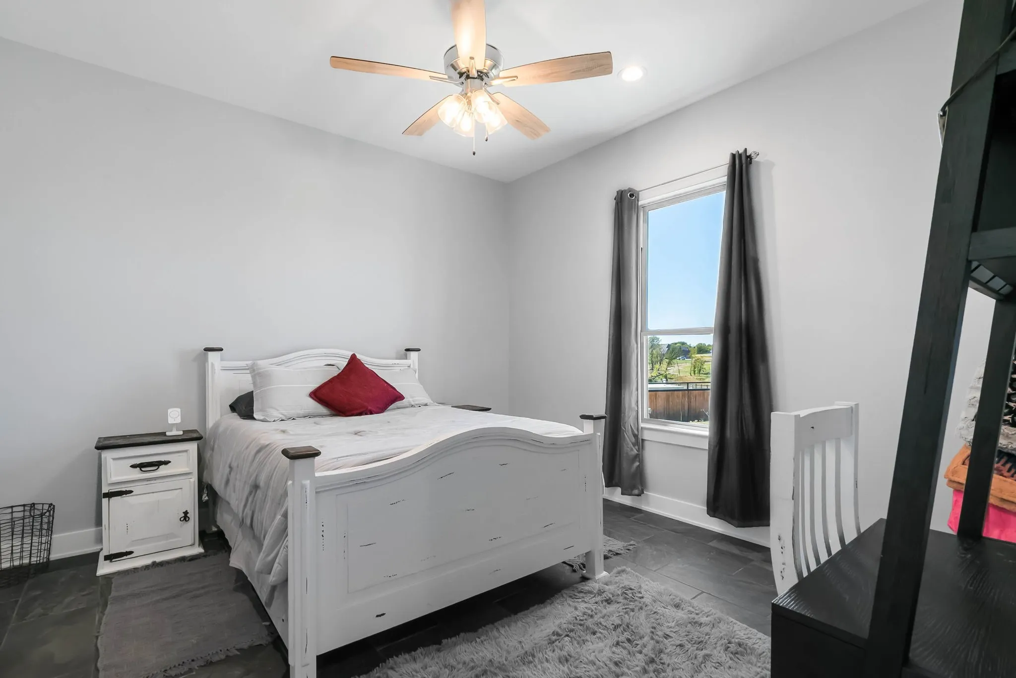 Single Family Residence For Sale in Parker County , 1103 Pioneer Crossing, Weatherford, Texas 76088, 3 Bedroom, 3 Bathroom, 2 Garage spaces, 2,796 Sqft, built in 2023, mls#21224586, Real Estate Agent in Weatherford, Homes For Sale in Parker county, Homes For Sale in Weatherford, Realtor in Weatherford Texas, Real Estate Brokerage Independent Realty Texas, Luminita Cordes Realtor