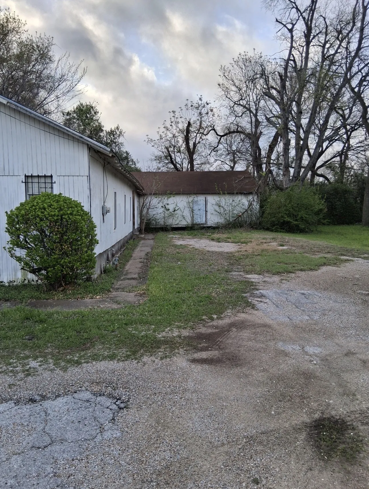 Business For Sale in Dallas County , 3642 Carpenter Avenue, Dallas, Texas 75210, 0, 0, Garage spaces, 0 Sqft, built in 1958, Preowned, mls#21223565, Real Estate Agent in Dallas, Homes For Sale in Dallas county, Homes For Sale in Dallas, Realtor in Dallas Texas, Real Estate Brokerage Independent Realty Texas, Luminita Cordes Realtor