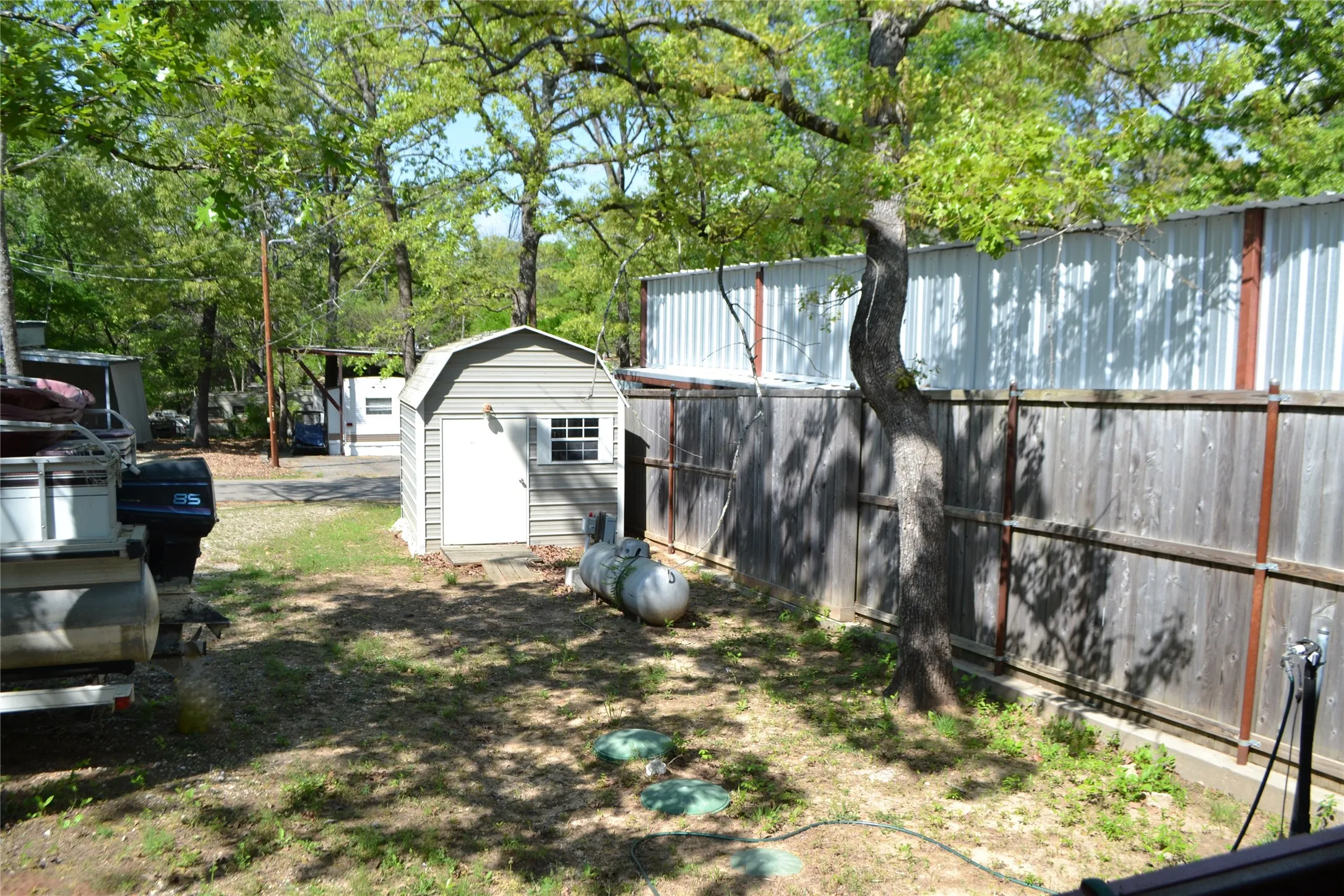 Mobile Home For Sale in Wood County , TBD Private Road 5811 Road 5811, Yantis, Texas 75765, 1 Bedroom, 1 Bathroom, Garage spaces, 368 Sqft, built in 2004, Preowned, mls#21224243, Real Estate Agent in Yantis, Homes For Sale in Wood county, Homes For Sale in Yantis, Realtor in Yantis Texas, Real Estate Brokerage Independent Realty Texas, Luminita Cordes Realtor