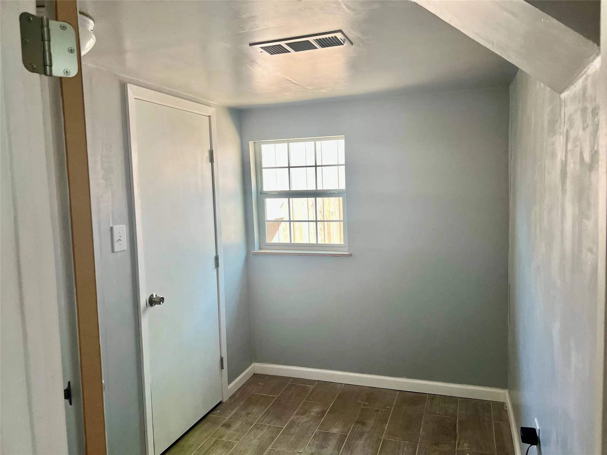 Single Family Residence For Sale in Montague County , 716 Baylor Street, Nocona, Texas 76255, 3 Bedroom, 1 Bathroom, Garage spaces, 997 Sqft, built in 1975, Preowned, mls#21224881, Real Estate Agent in Nocona, Homes For Sale in Montague county, Homes For Sale in Nocona, Realtor in Nocona Texas, Real Estate Brokerage Independent Realty Texas, Luminita Cordes Realtor