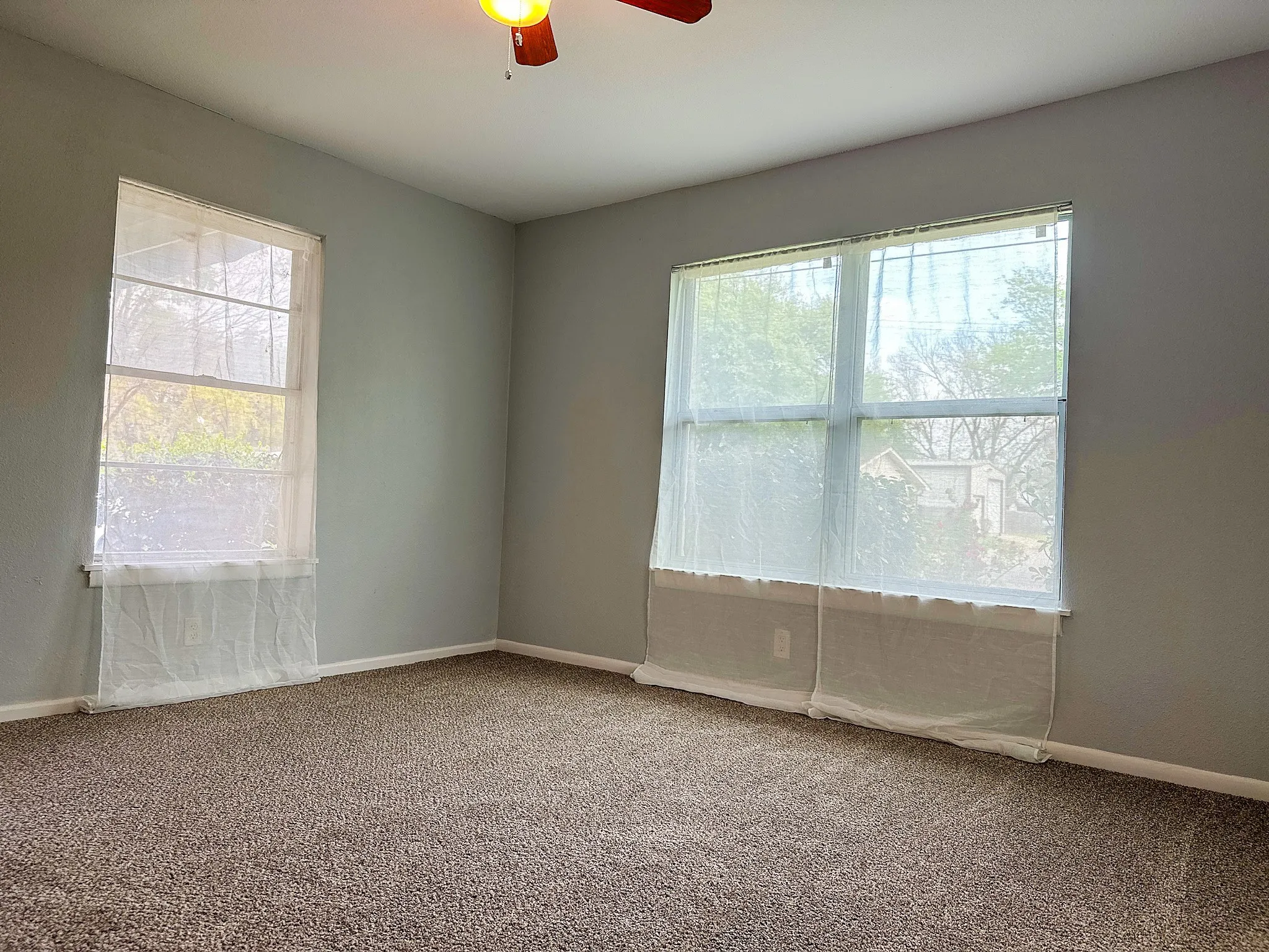 Front Bedroom (Bedroom 1)