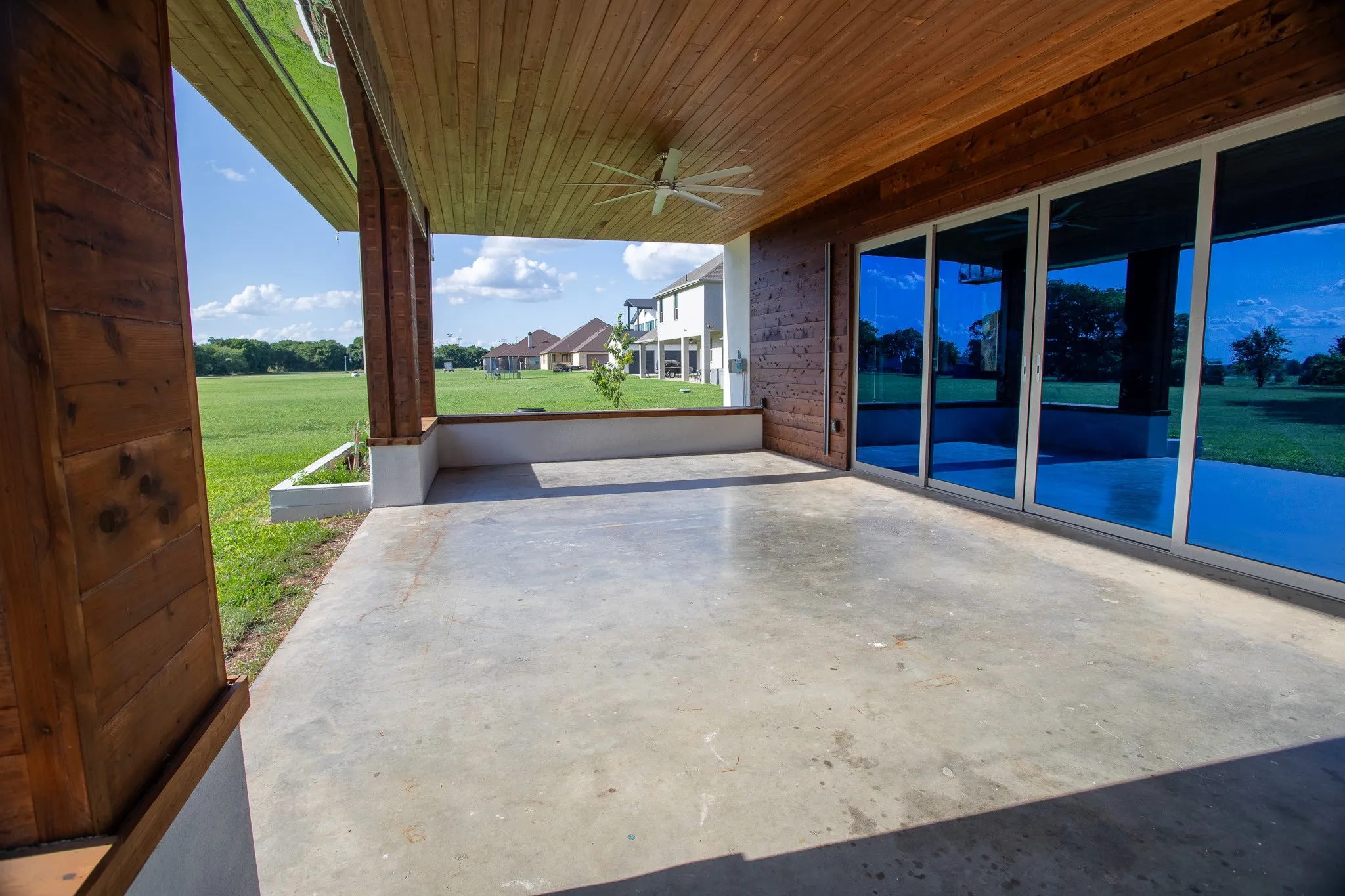 Single Family Residence For Sale in Dallas County , 1719 Right Field Court, Cedar Hill, Texas 75104, 4 Bedrooms, 4 Bathrooms, 8 Garage spaces, 4,065 Sqft, built in 2022, New Construction - Complete, Price $899,990, mls#21224763, Real Estate Agent in Cedar Hill, Homes For Sale in Dallas county, Homes For Sale in Cedar Hill, Realtor in Cedar Hill Texas, Real Estate Brokerage Independent Realty Texas, Luminita Cordes Realtor