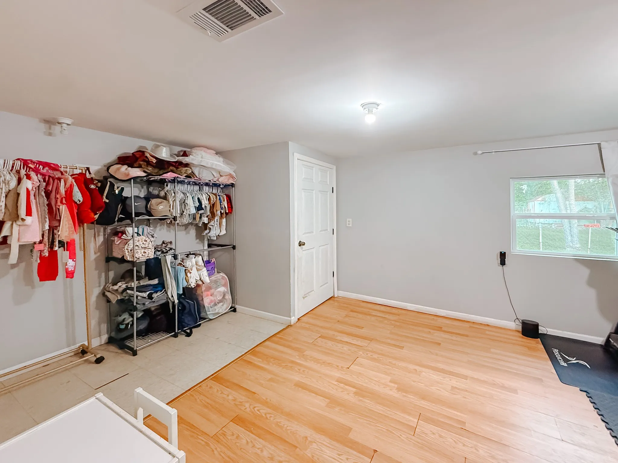 Single Family Residence For Sale in Navarro County , 401 S 30th Street, Corsicana, Texas 75110, 3 Bedrooms, 2 Bathrooms, Garage spaces, 1,344 Sqft, built in 1945, Price $160,000, mls#21222780, Real Estate Agent in Corsicana, Homes For Sale in Navarro county, Homes For Sale in Corsicana, Realtor in Corsicana Texas, Real Estate Brokerage Independent Realty Texas, Luminita Cordes Realtor