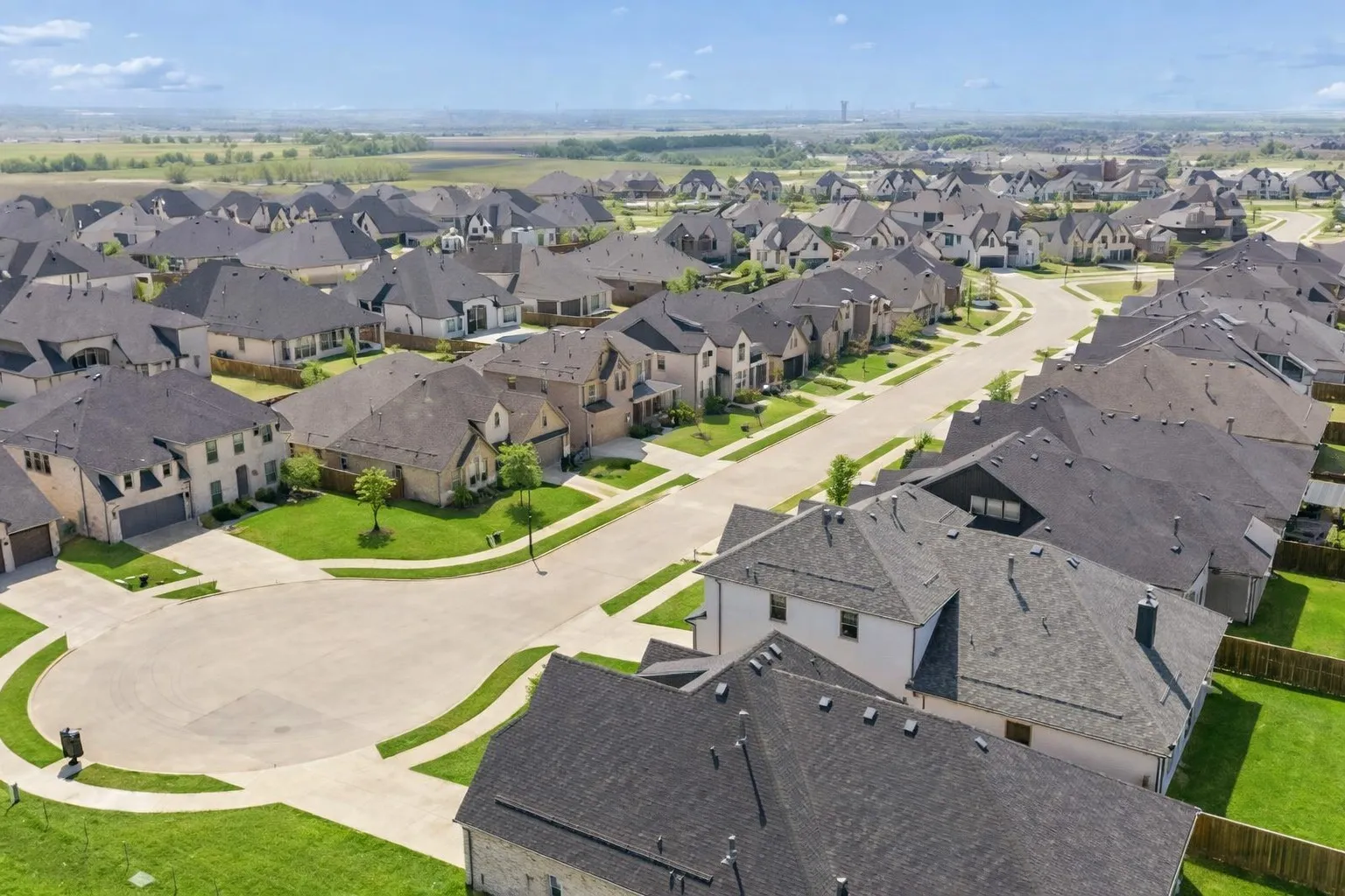 Single Family Residence For Sale in Collin County , 1817 Scotney Court, Celina, Texas 75009, 4 Bedroom, 3 Bathroom, 3 Garage spaces, 2,782 Sqft, built in 2021, Preowned, mls#21223555, Real Estate Agent in Celina, Homes For Sale in Collin county, Homes For Sale in Celina, Realtor in Celina Texas, Real Estate Brokerage Independent Realty Texas, Luminita Cordes Realtor