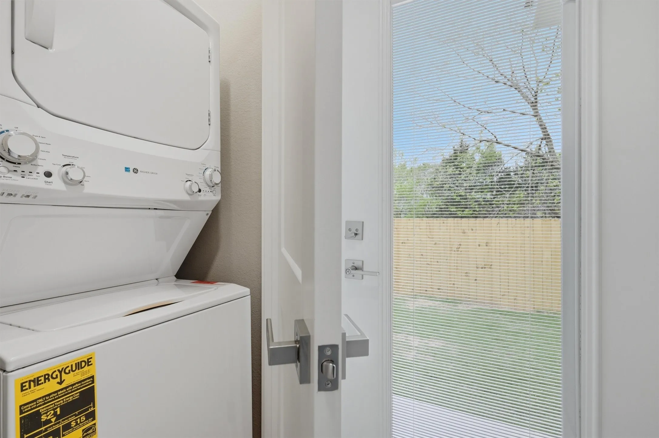 Single Family Residence For Sale in Grayson County , 1012 S 1st Street, Sherman, Texas 75090, 2 Bedroom, 2 Bathroom, 1 Garage spaces, 946 Sqft, built in 2026, New Construction - Complete, mls#21225052, Real Estate Agent in Sherman, Homes For Sale in Grayson county, Homes For Sale in Sherman, Realtor in Sherman Texas, Real Estate Brokerage Independent Realty Texas, Luminita Cordes Realtor