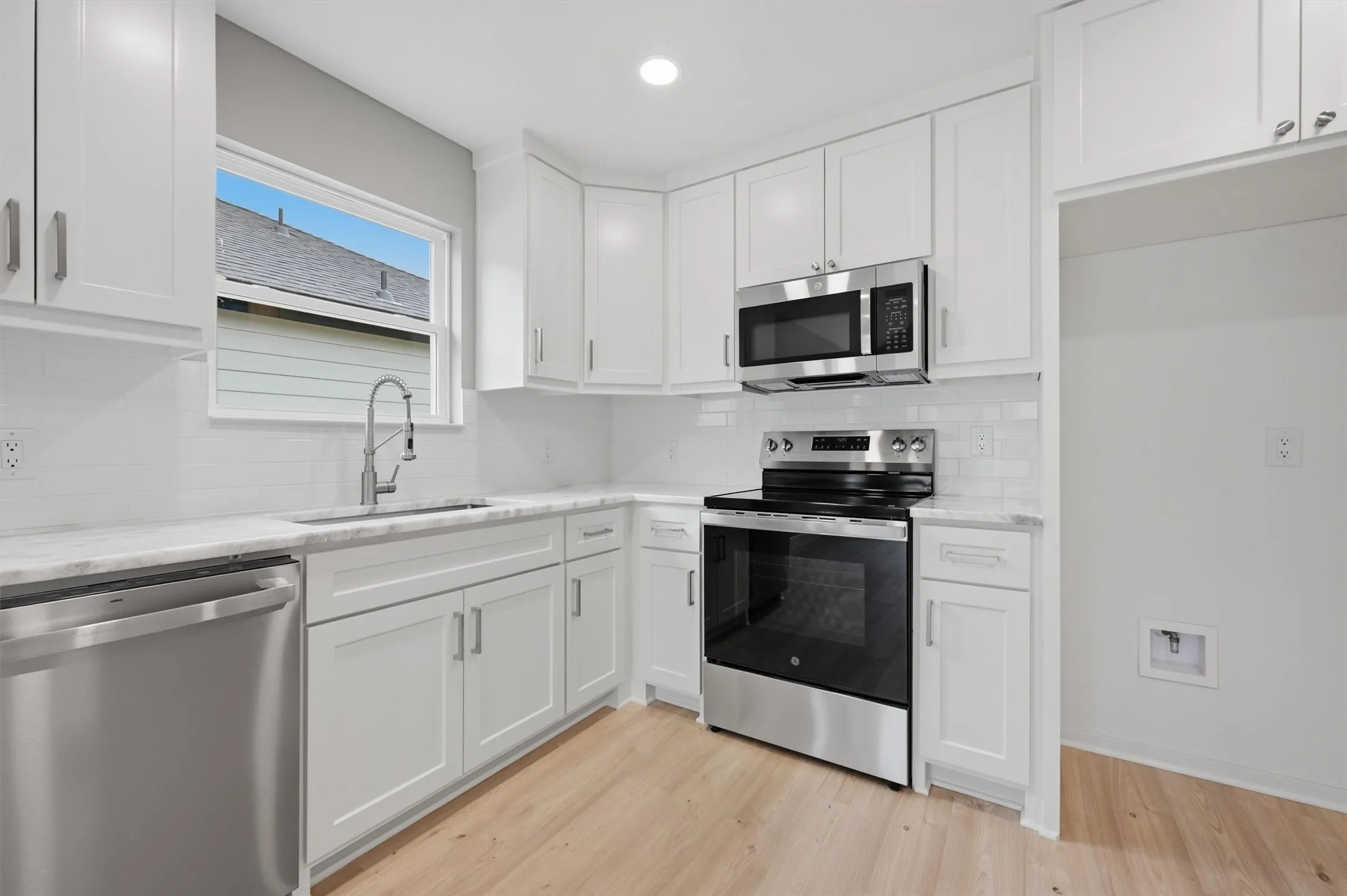 Single Family Residence For Sale in Grayson County , 1012 S 1st Street, Sherman, Texas 75090, 2 Bedroom, 2 Bathroom, 1 Garage spaces, 946 Sqft, built in 2026, New Construction - Complete, mls#21225052, Real Estate Agent in Sherman, Homes For Sale in Grayson county, Homes For Sale in Sherman, Realtor in Sherman Texas, Real Estate Brokerage Independent Realty Texas, Luminita Cordes Realtor