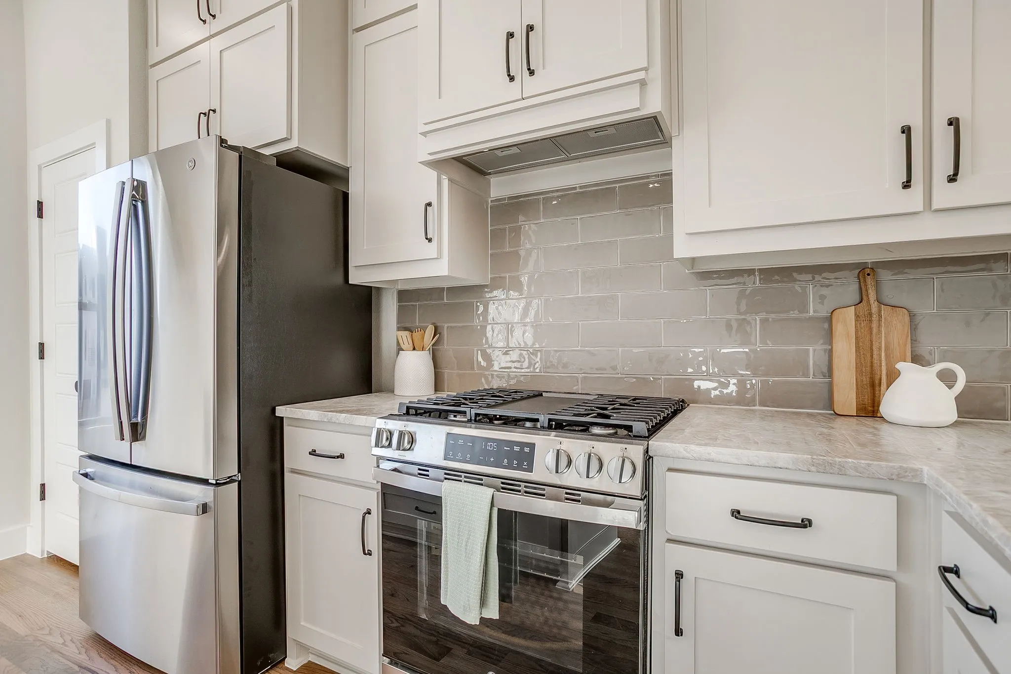 Condominium For Rent in Tarrant County , 2824 Weisenberger Street 102, Fort Worth, Texas 76107, 2 Bedrooms, 3 Bathrooms, 2 Garage spaces, 1,628 Sqft, built in 2025, New Construction - Complete, Price $3,000, mls#21225059, Real Estate Agent in Fort Worth, Homes For Rent in Tarrant county, Homes For Rent in Fort Worth, Realtor in Fort Worth Texas, Real Estate Brokerage Independent Realty Texas, Luminita Cordes Realtor