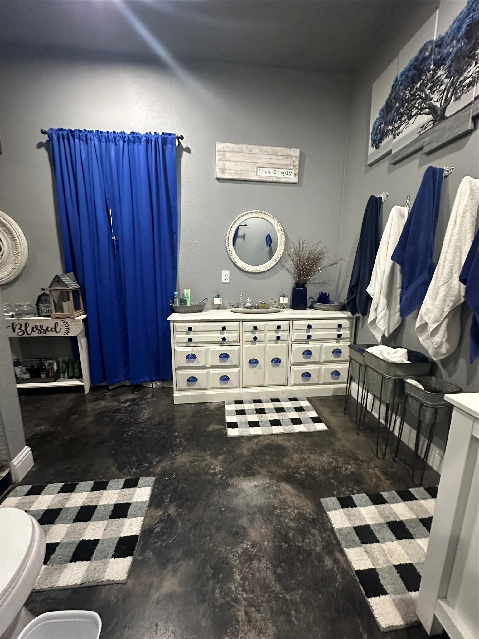 Bathroom with space galore!