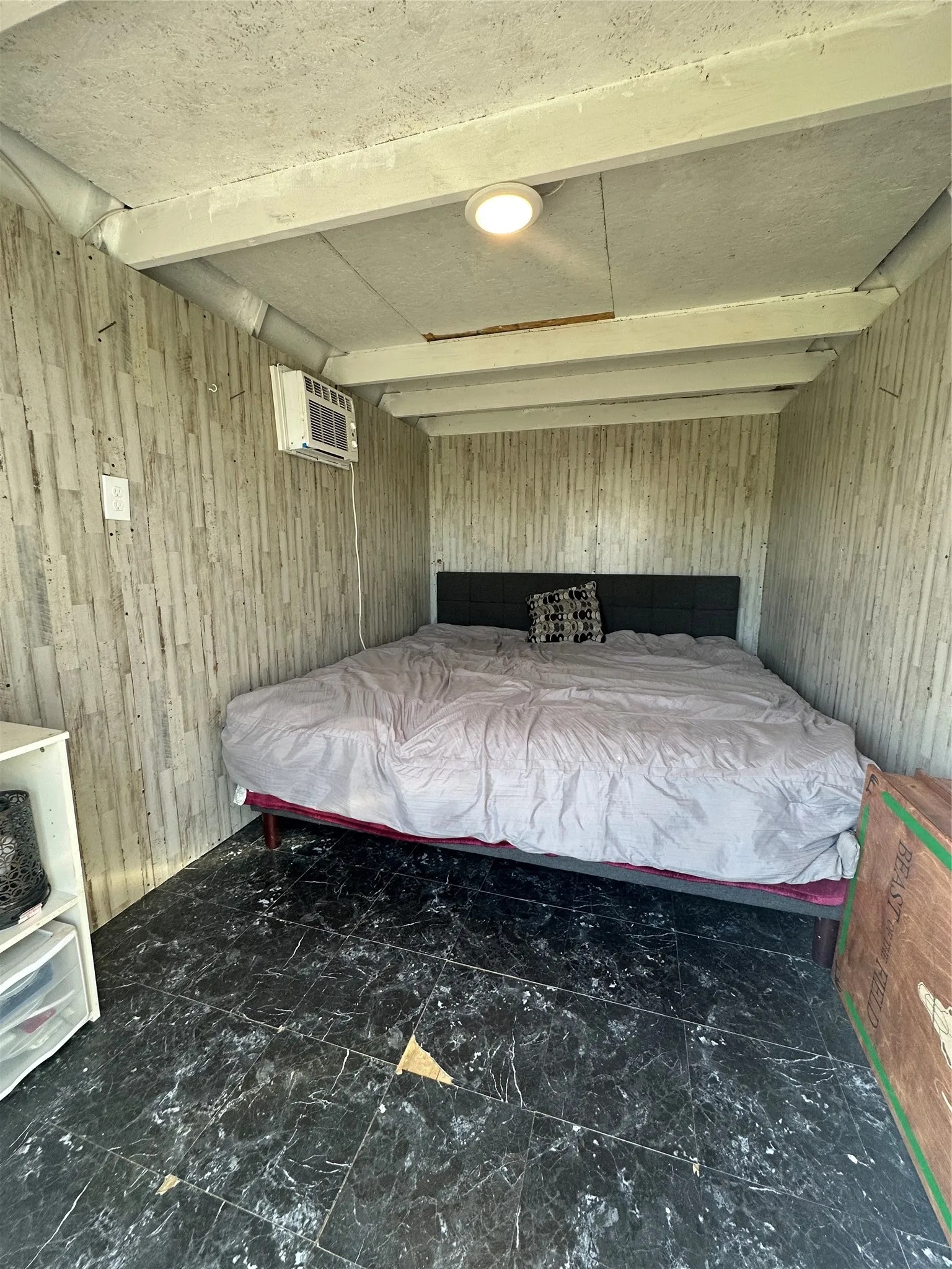 Fully insulated with ac