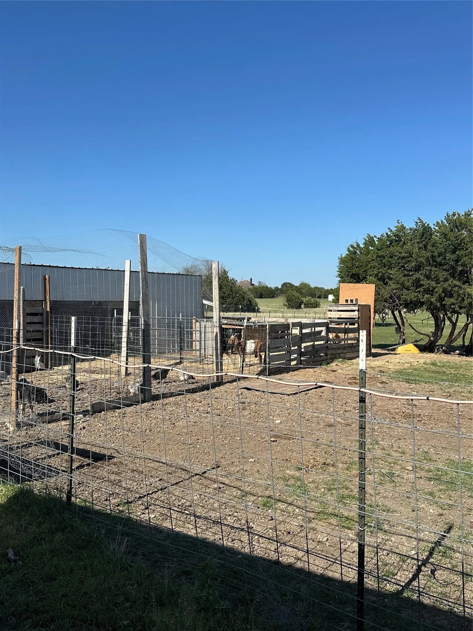 Single Family Residence For Sale in Hill County , 134 1112, Rio Vista, Texas 76093, 1 Bedroom, 1 Bathroom, Garage spaces, 1,440 Sqft, built in 2021, mls#21224250, Real Estate Agent in Rio Vista, Homes For Sale in Hill county, Homes For Sale in Rio Vista, Realtor in Rio Vista Texas, Real Estate Brokerage Independent Realty Texas, Luminita Cordes Realtor