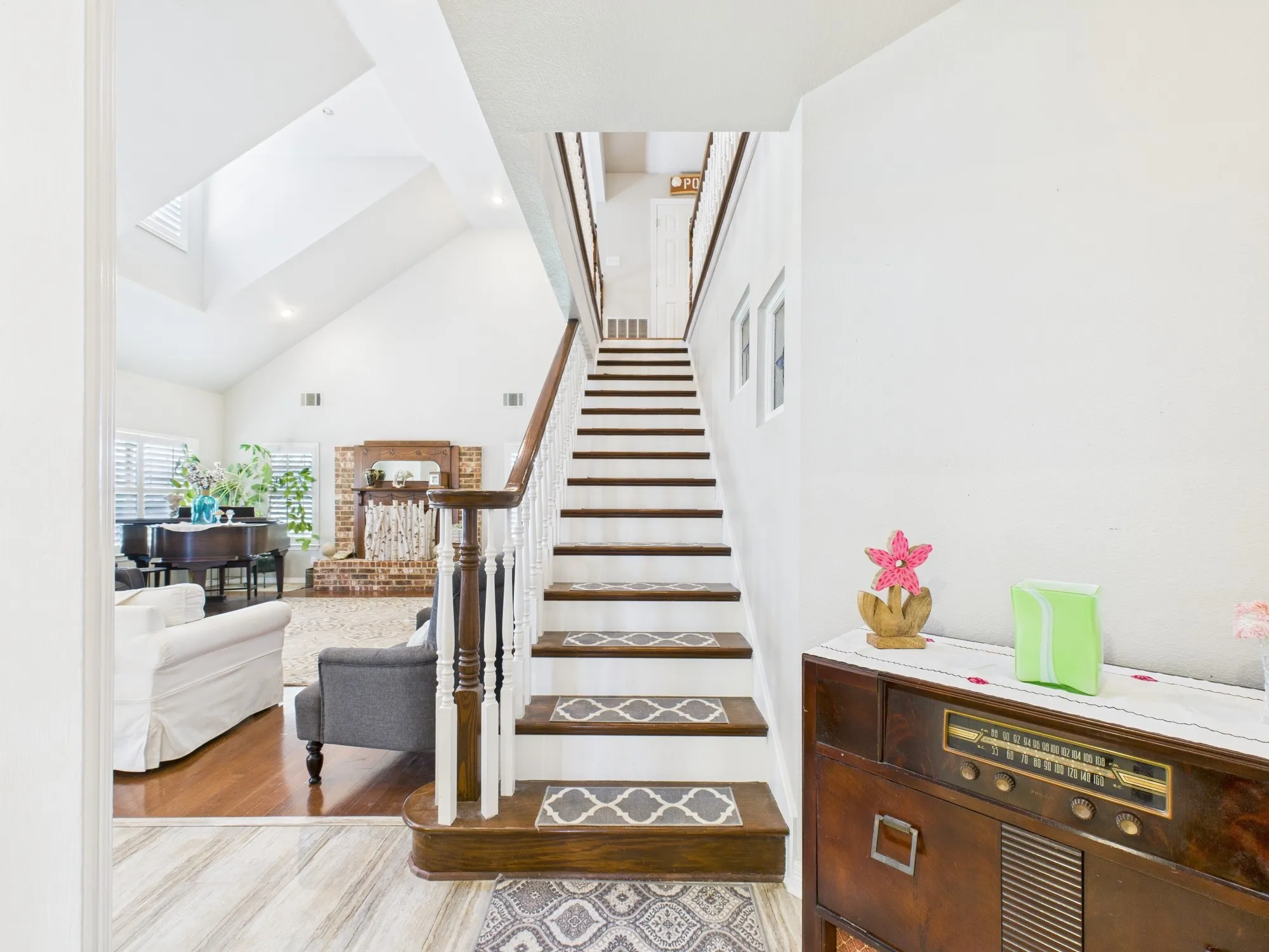 Carpet pieces can be removed