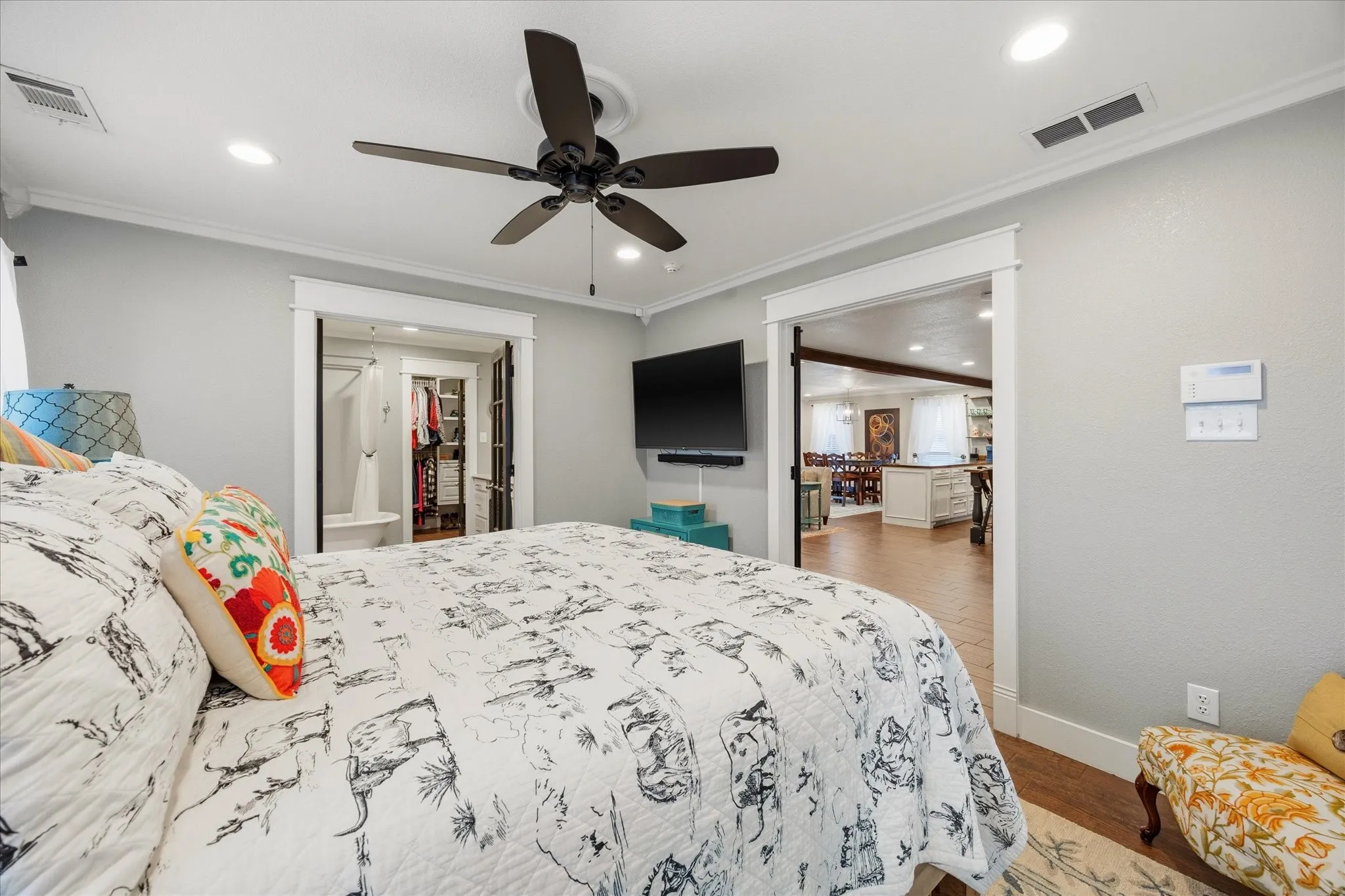 Single Family Residence For Sale in Kaufman County , 12204 Legacy Lane, Forney, Texas 75126, 3 Bedroom, 2 Bathroom, 1 Garage spaces, 2,493 Sqft, built in 2016, Preowned, mls#21223672, Real Estate Agent in Forney, Homes For Sale in Kaufman county, Homes For Sale in Forney, Realtor in Forney Texas, Real Estate Brokerage Independent Realty Texas, Luminita Cordes Realtor