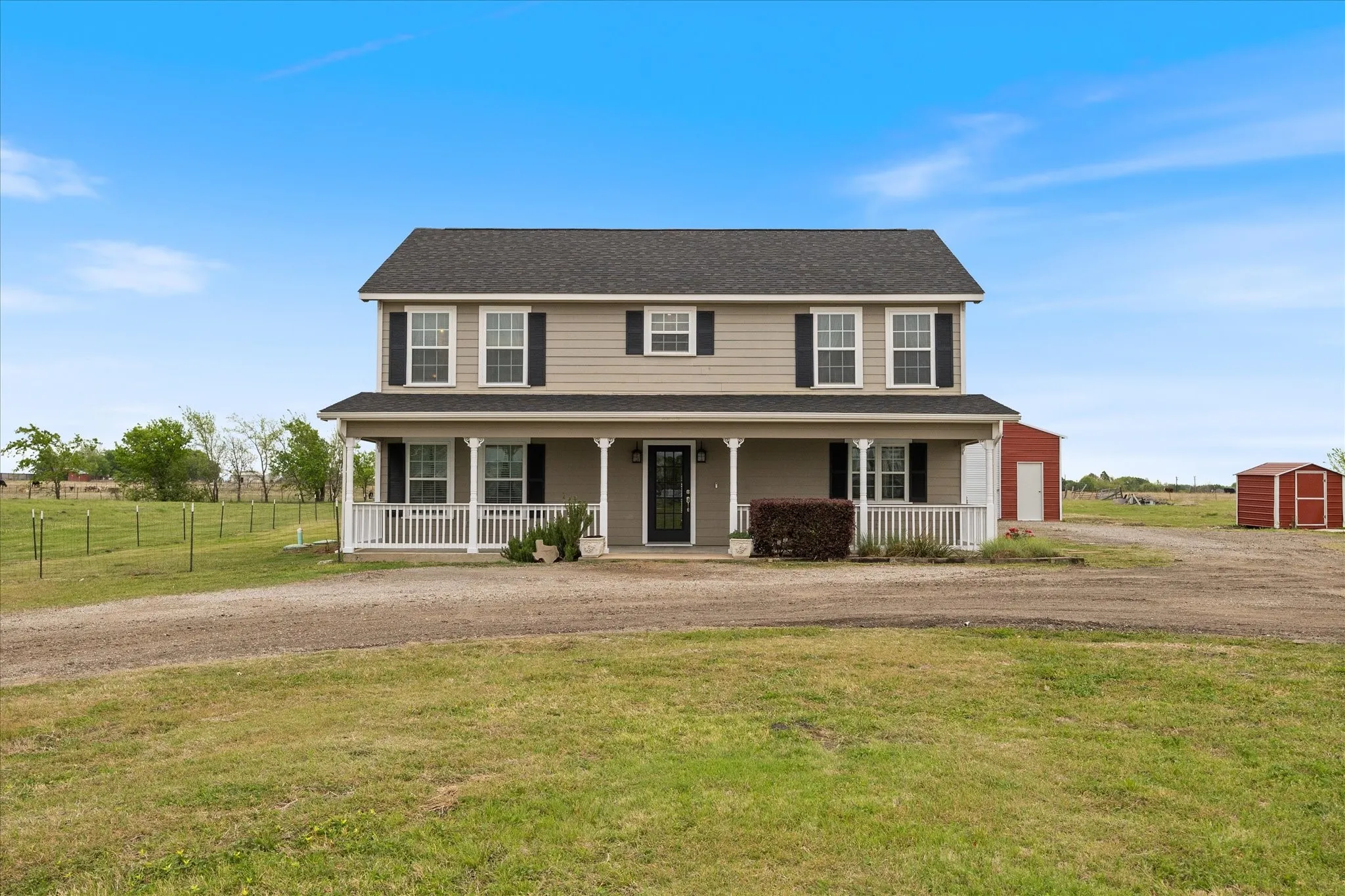 Single Family Residence For Sale in Kaufman County , 12204 Legacy Lane, Forney, Texas 75126, 3 Bedroom, 2 Bathroom, 1 Garage spaces, 2,493 Sqft, built in 2016, Preowned, mls#21223672, Real Estate Agent in Forney, Homes For Sale in Kaufman county, Homes For Sale in Forney, Realtor in Forney Texas, Real Estate Brokerage Independent Realty Texas, Luminita Cordes Realtor