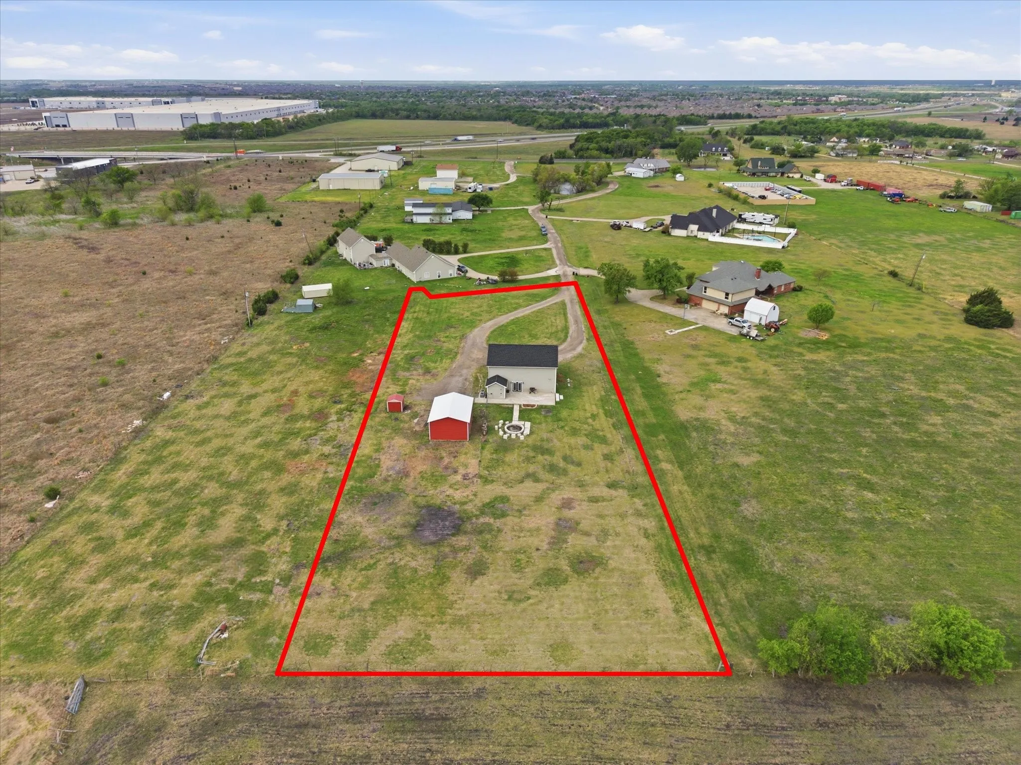 Single Family Residence For Sale in Kaufman County , 12204 Legacy Lane, Forney, Texas 75126, 3 Bedroom, 2 Bathroom, 1 Garage spaces, 2,493 Sqft, built in 2016, Preowned, mls#21223672, Real Estate Agent in Forney, Homes For Sale in Kaufman county, Homes For Sale in Forney, Realtor in Forney Texas, Real Estate Brokerage Independent Realty Texas, Luminita Cordes Realtor