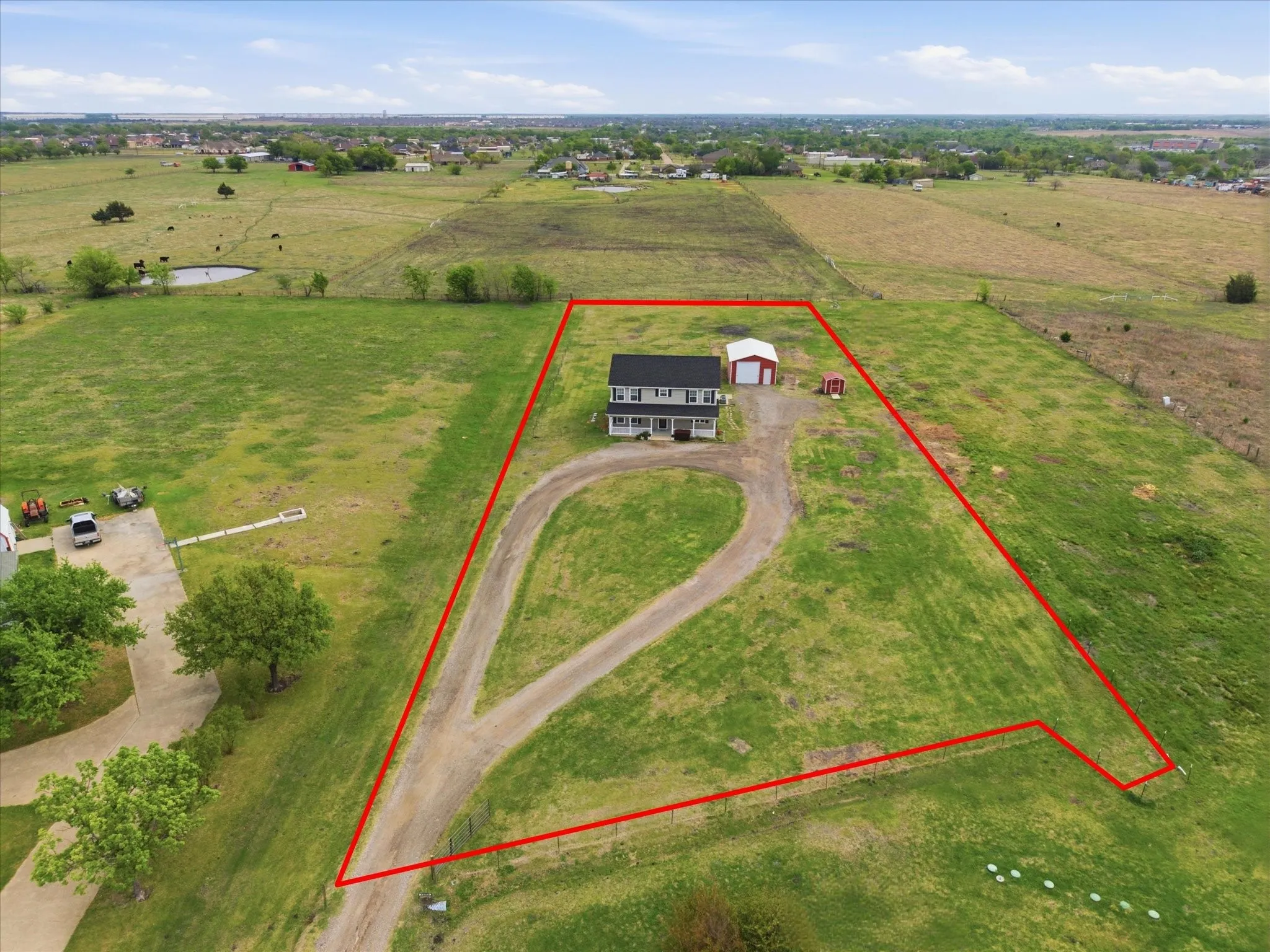 Single Family Residence For Sale in Kaufman County , 12204 Legacy Lane, Forney, Texas 75126, 3 Bedroom, 2 Bathroom, 1 Garage spaces, 2,493 Sqft, built in 2016, Preowned, mls#21223672, Real Estate Agent in Forney, Homes For Sale in Kaufman county, Homes For Sale in Forney, Realtor in Forney Texas, Real Estate Brokerage Independent Realty Texas, Luminita Cordes Realtor
