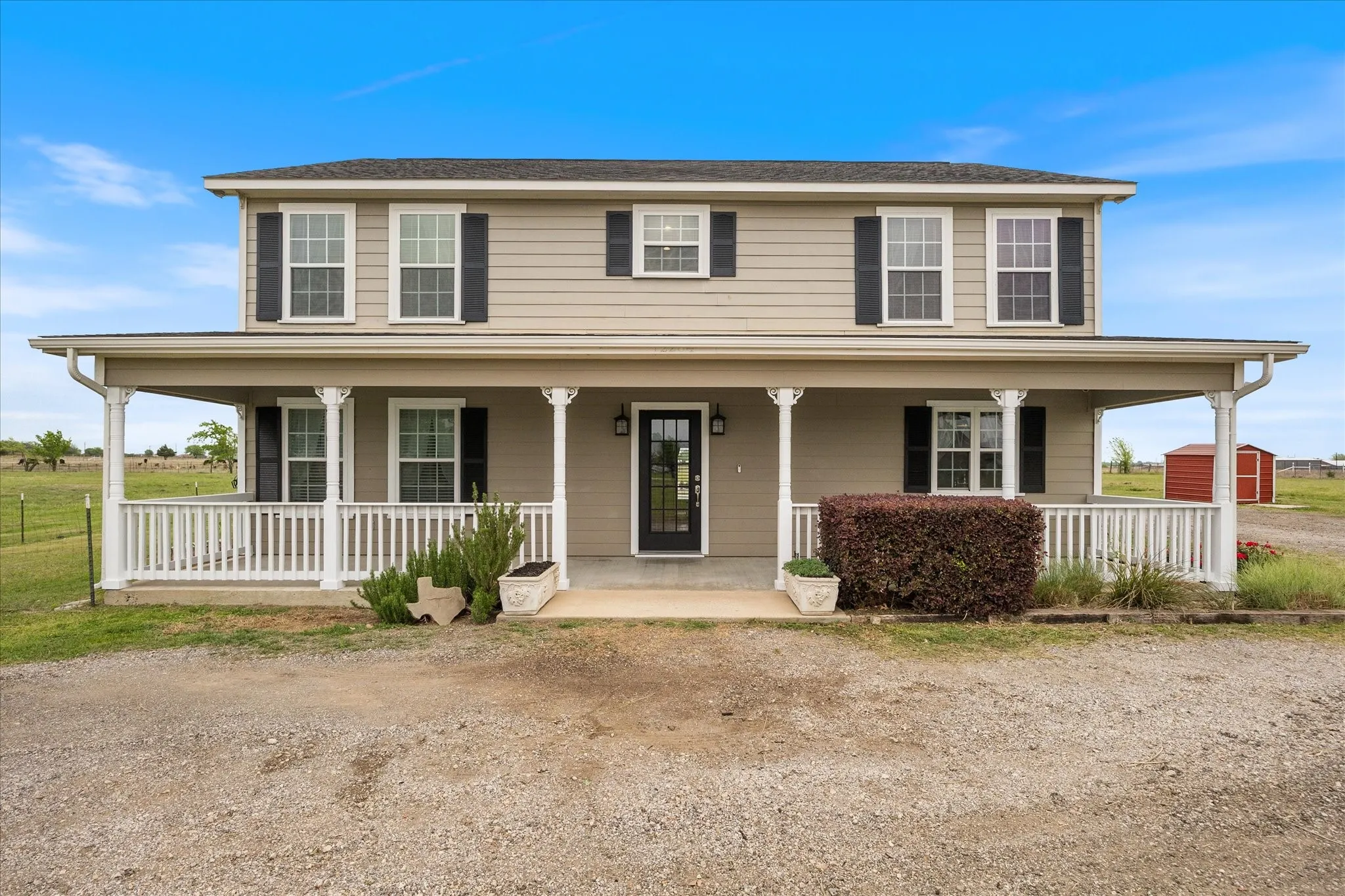 Single Family Residence For Sale in Kaufman County , 12204 Legacy Lane, Forney, Texas 75126, 3 Bedroom, 2 Bathroom, 1 Garage spaces, 2,493 Sqft, built in 2016, Preowned, mls#21223672, Real Estate Agent in Forney, Homes For Sale in Kaufman county, Homes For Sale in Forney, Realtor in Forney Texas, Real Estate Brokerage Independent Realty Texas, Luminita Cordes Realtor