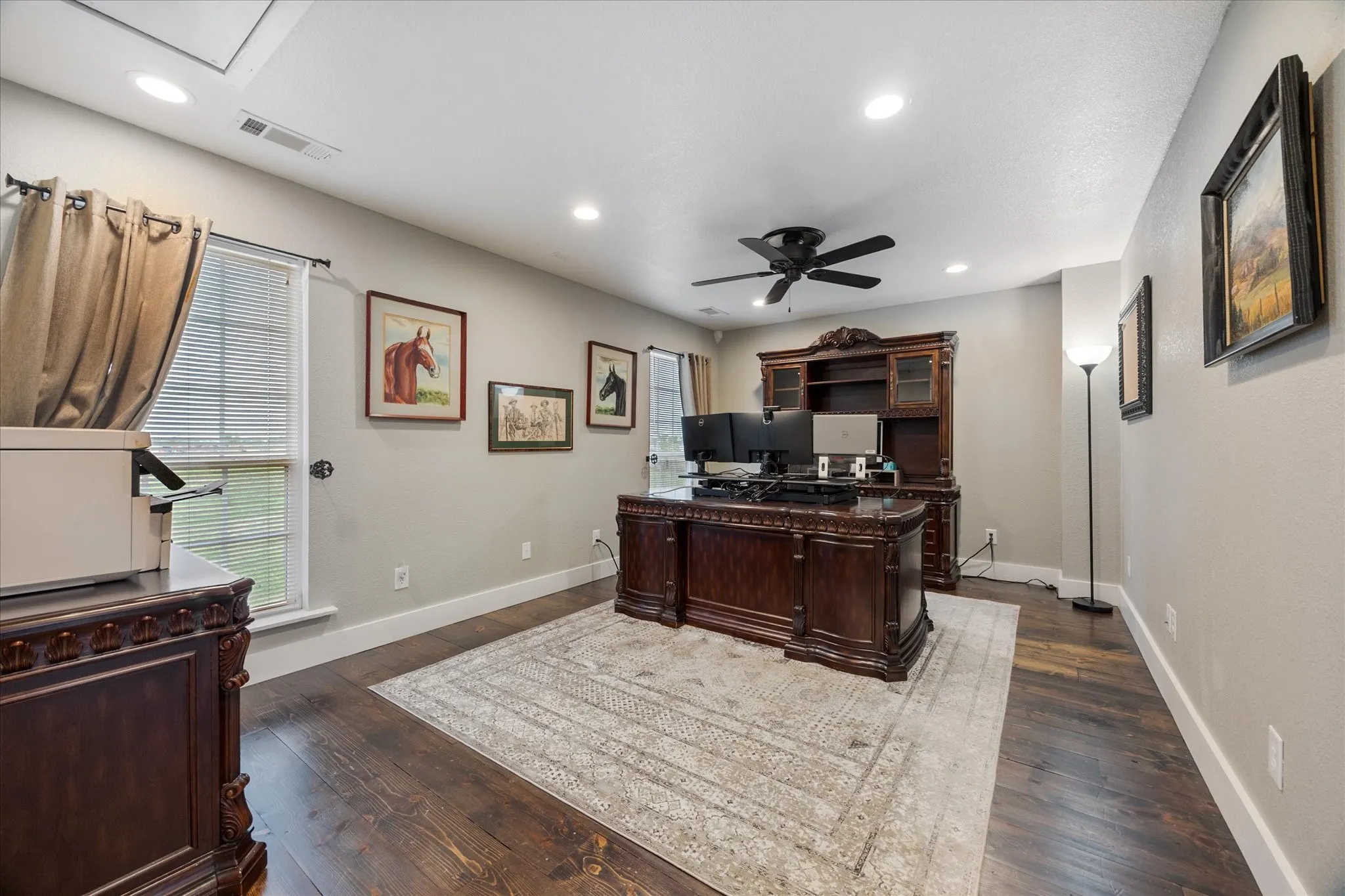 Single Family Residence For Sale in Kaufman County , 12204 Legacy Lane, Forney, Texas 75126, 3 Bedroom, 2 Bathroom, 1 Garage spaces, 2,493 Sqft, built in 2016, Preowned, mls#21223672, Real Estate Agent in Forney, Homes For Sale in Kaufman county, Homes For Sale in Forney, Realtor in Forney Texas, Real Estate Brokerage Independent Realty Texas, Luminita Cordes Realtor