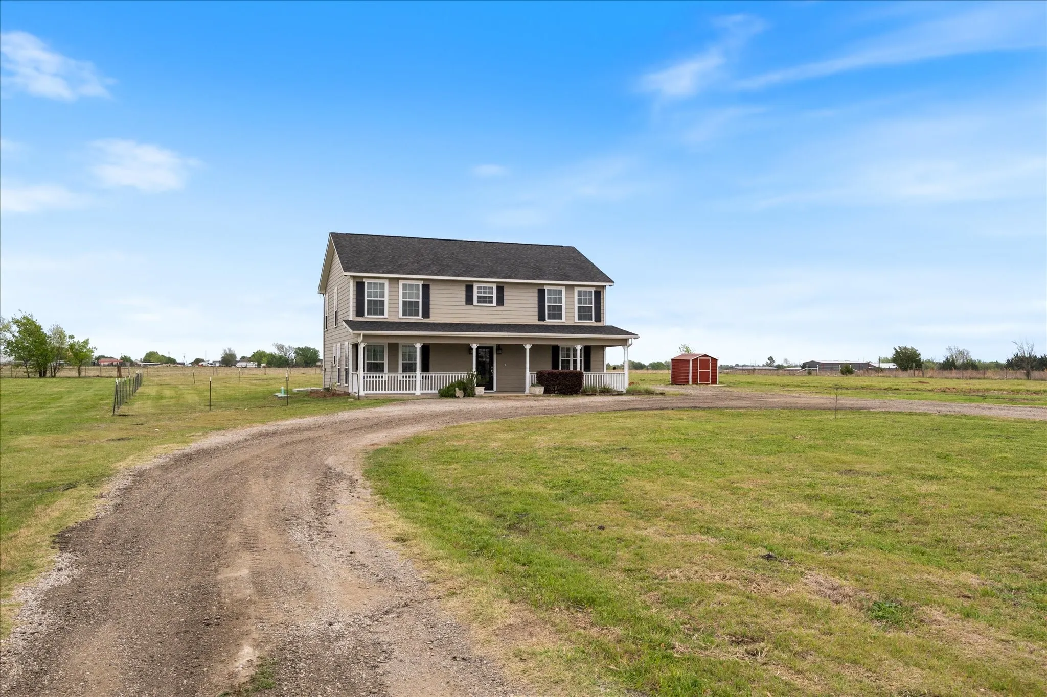 Single Family Residence For Sale in Kaufman County , 12204 Legacy Lane, Forney, Texas 75126, 3 Bedroom, 2 Bathroom, 1 Garage spaces, 2,493 Sqft, built in 2016, Preowned, mls#21223672, Real Estate Agent in Forney, Homes For Sale in Kaufman county, Homes For Sale in Forney, Realtor in Forney Texas, Real Estate Brokerage Independent Realty Texas, Luminita Cordes Realtor