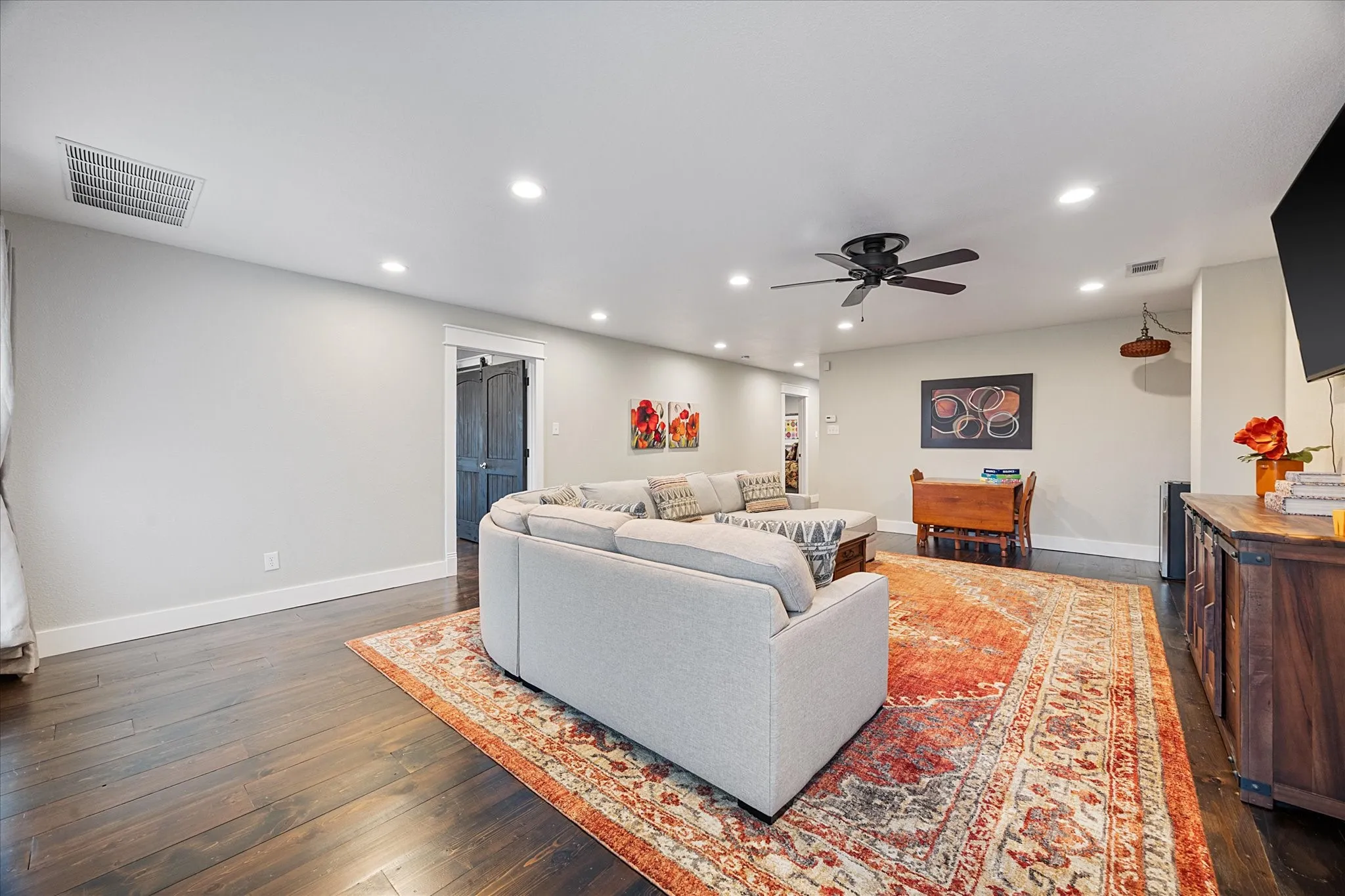 Single Family Residence For Sale in Kaufman County , 12204 Legacy Lane, Forney, Texas 75126, 3 Bedroom, 2 Bathroom, 1 Garage spaces, 2,493 Sqft, built in 2016, Preowned, mls#21223672, Real Estate Agent in Forney, Homes For Sale in Kaufman county, Homes For Sale in Forney, Realtor in Forney Texas, Real Estate Brokerage Independent Realty Texas, Luminita Cordes Realtor