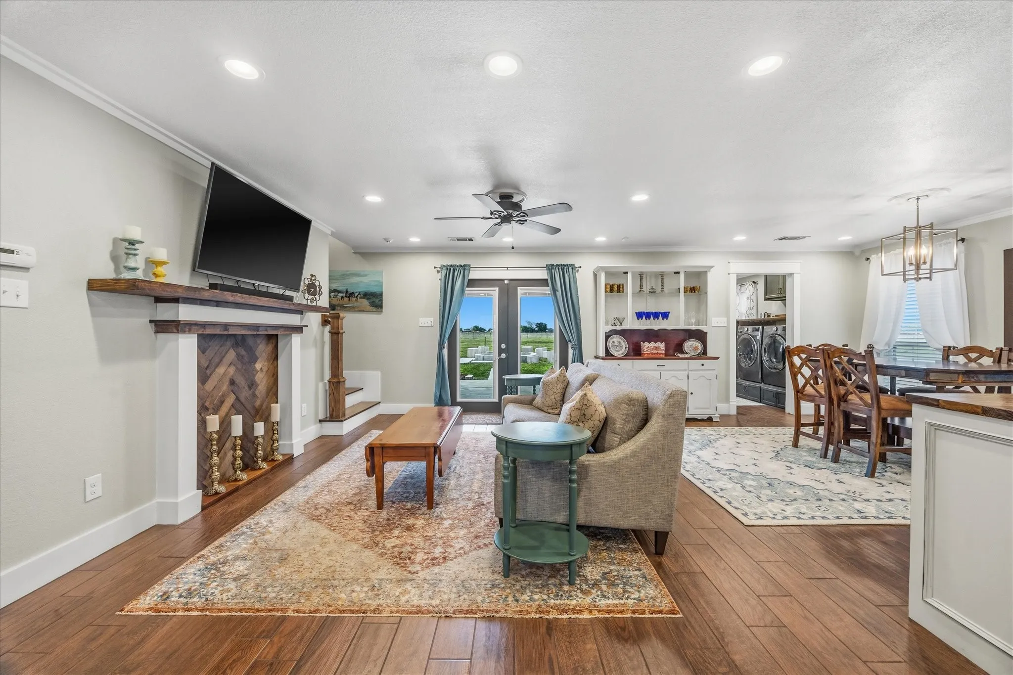 Single Family Residence For Sale in Kaufman County , 12204 Legacy Lane, Forney, Texas 75126, 3 Bedroom, 2 Bathroom, 1 Garage spaces, 2,493 Sqft, built in 2016, Preowned, mls#21223672, Real Estate Agent in Forney, Homes For Sale in Kaufman county, Homes For Sale in Forney, Realtor in Forney Texas, Real Estate Brokerage Independent Realty Texas, Luminita Cordes Realtor
