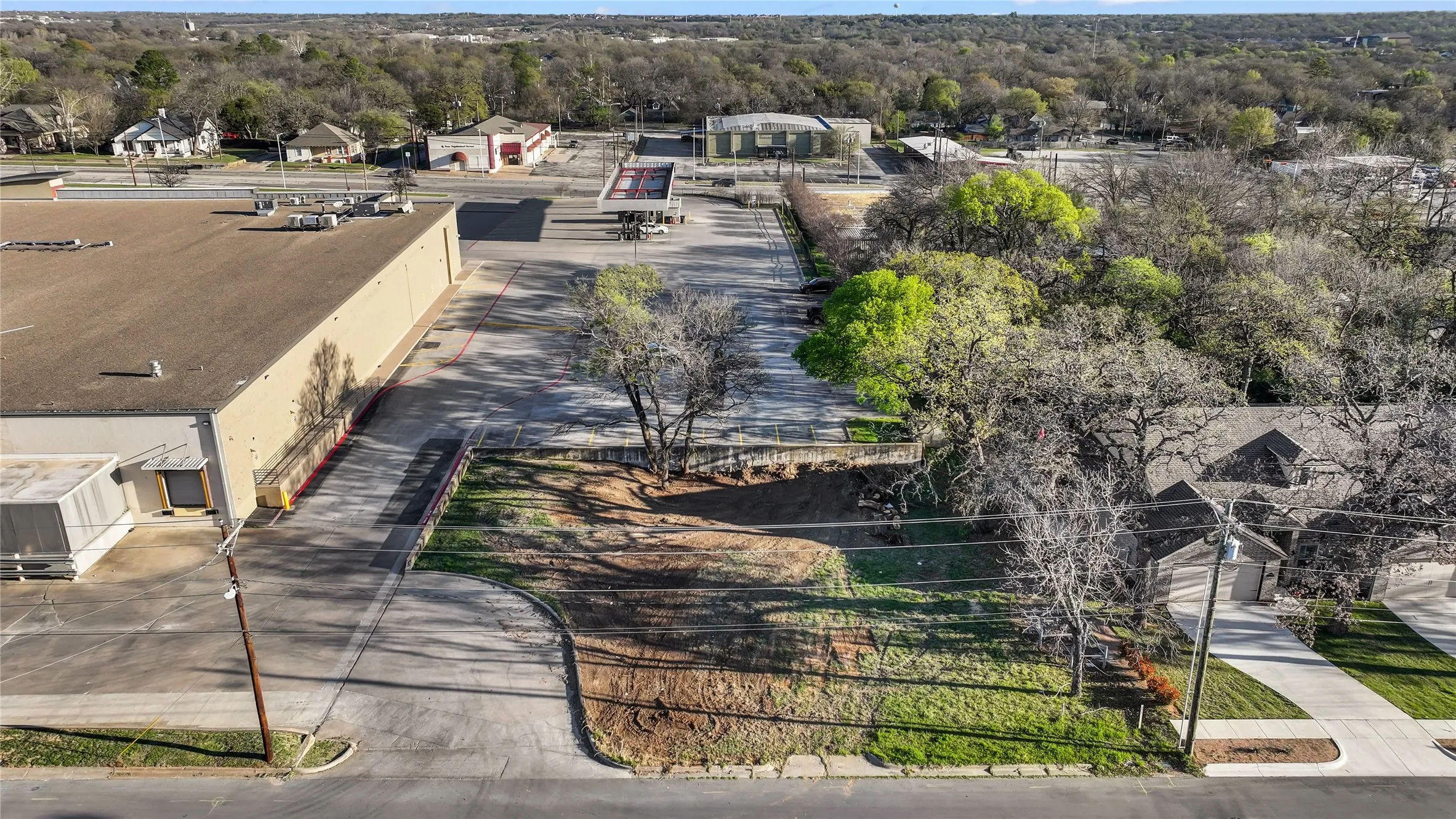 Unimproved Land For Sale in Parker County , 514 W Oak Street, Weatherford, Texas 76086, 0, 0, Garage spaces, 0 Sqft, built in 0, Proposed, Price $142,500, mls#21225118, Real Estate Agent in Weatherford, Homes For Sale in Parker county, Homes For Sale in Weatherford, Realtor in Weatherford Texas, Real Estate Brokerage Independent Realty Texas, Luminita Cordes Realtor