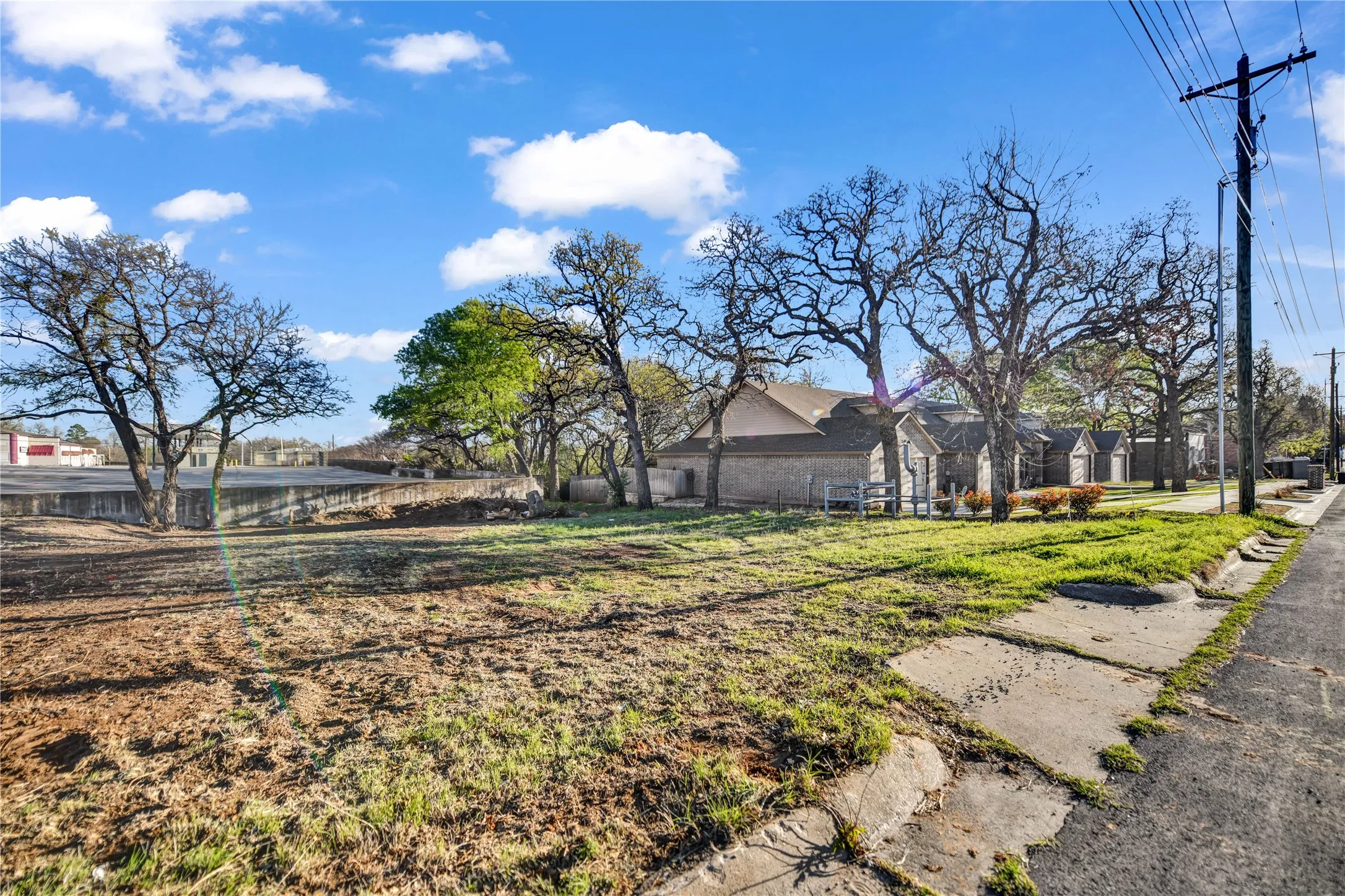Unimproved Land For Sale in Parker County , 514 W Oak Street, Weatherford, Texas 76086, 0, 0, Garage spaces, 0 Sqft, built in 0, Proposed, Price $142,500, mls#21225118, Real Estate Agent in Weatherford, Homes For Sale in Parker county, Homes For Sale in Weatherford, Realtor in Weatherford Texas, Real Estate Brokerage Independent Realty Texas, Luminita Cordes Realtor