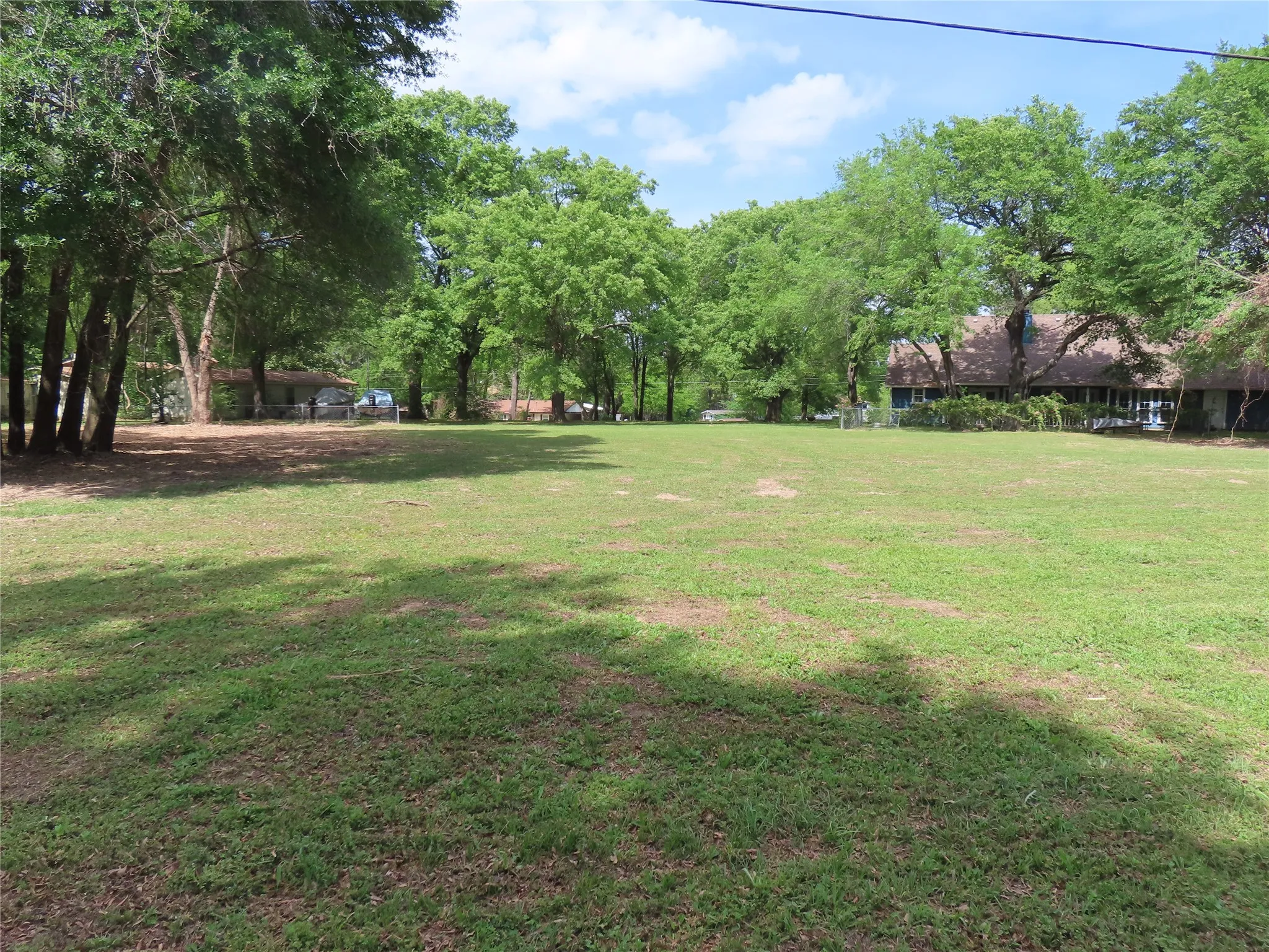 Unimproved Land For Sale in Henderson County , 00 Henry IV, Mabank, Texas 75156, 0, 0, Garage spaces, 0 Sqft, built in 0, mls#21224059, Real Estate Agent in Mabank, Homes For Sale in Henderson county, Homes For Sale in Mabank, Realtor in Mabank Texas, Real Estate Brokerage Independent Realty Texas, Luminita Cordes Realtor