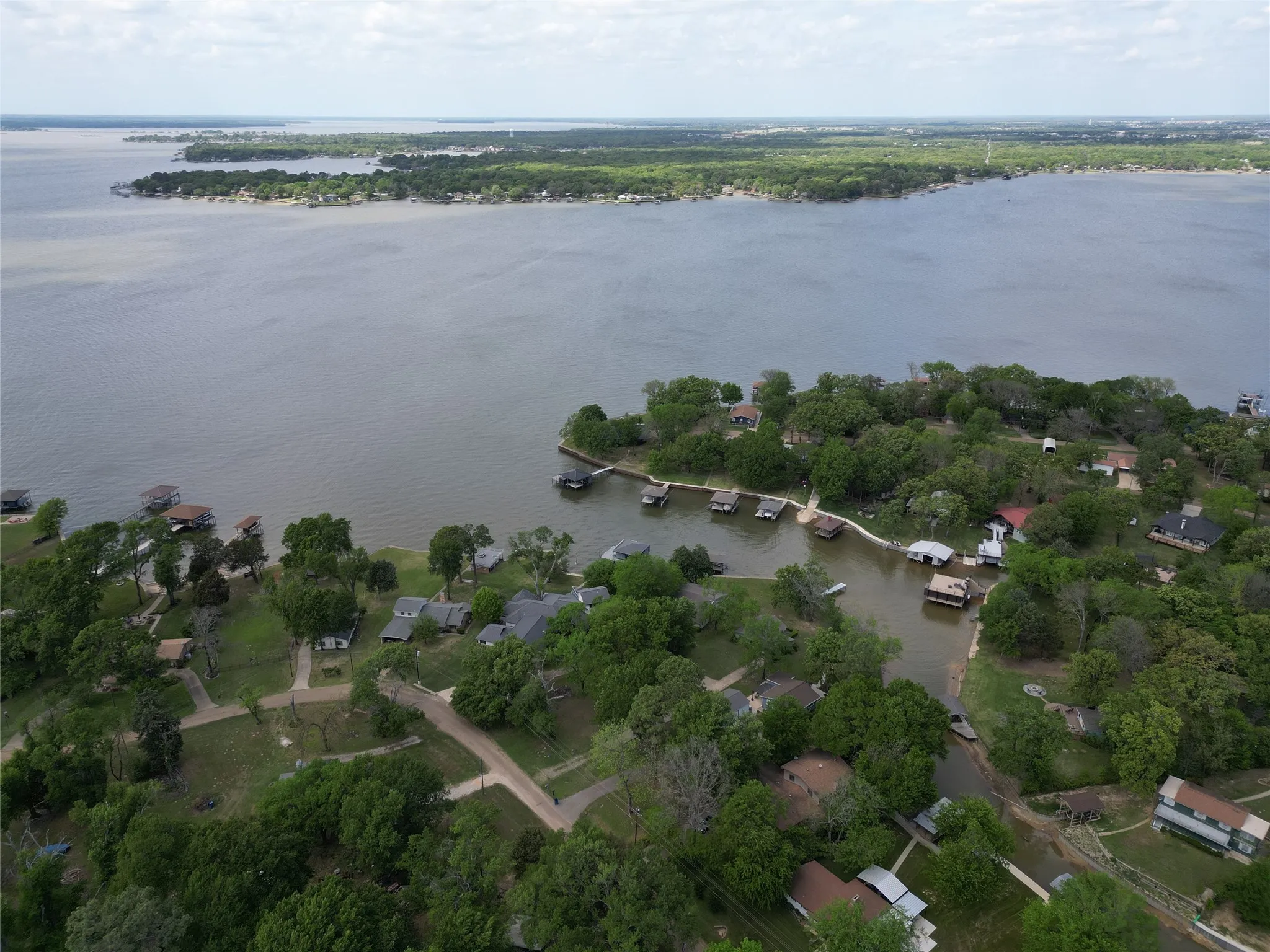 Unimproved Land For Sale in Henderson County , 00 Henry IV, Mabank, Texas 75156, 0, 0, Garage spaces, 0 Sqft, built in 0, mls#21224059, Real Estate Agent in Mabank, Homes For Sale in Henderson county, Homes For Sale in Mabank, Realtor in Mabank Texas, Real Estate Brokerage Independent Realty Texas, Luminita Cordes Realtor