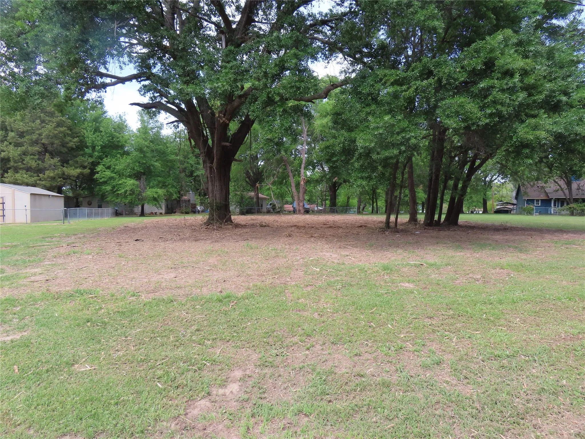 Unimproved Land For Sale in Henderson County , 00 Henry IV, Mabank, Texas 75156, 0, 0, Garage spaces, 0 Sqft, built in 0, mls#21224059, Real Estate Agent in Mabank, Homes For Sale in Henderson county, Homes For Sale in Mabank, Realtor in Mabank Texas, Real Estate Brokerage Independent Realty Texas, Luminita Cordes Realtor