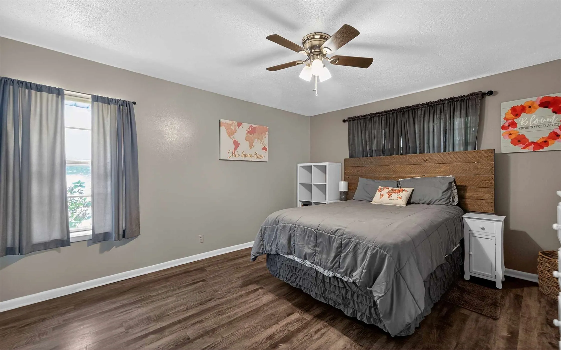 Single Family Residence For Sale in Smith County , 15515 Nell Lynn Lane, Tyler, Texas 75707, 3 Bedroom, 2 Bathroom, 2 Garage spaces, 1,814 Sqft, built in 1975, mls#21220968, Real Estate Agent in Tyler, Homes For Sale in Smith county, Homes For Sale in Tyler, Realtor in Tyler Texas, Real Estate Brokerage Independent Realty Texas, Luminita Cordes Realtor