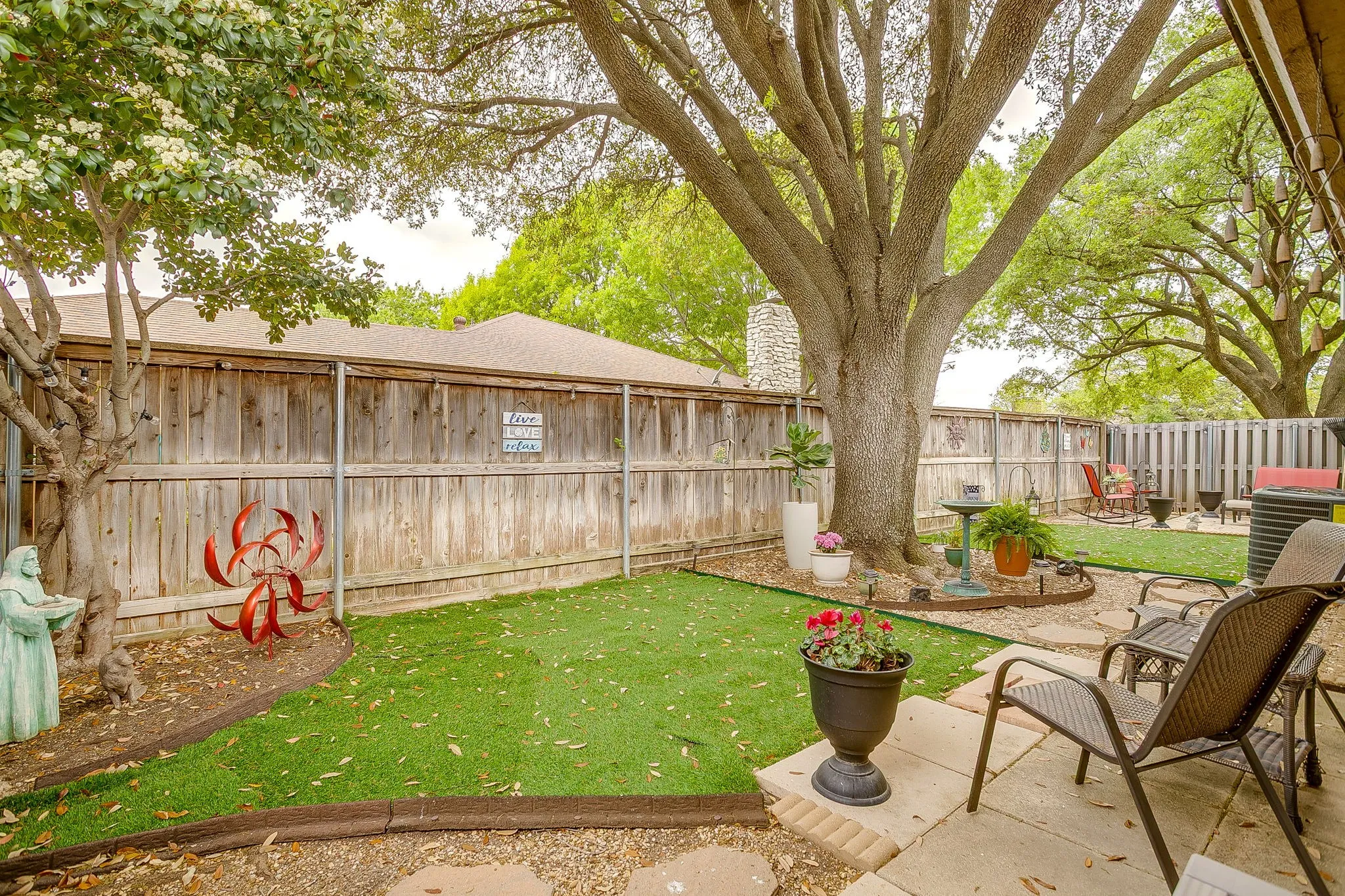 Duplex For Sale in Tarrant County , 5011 Ledgestone Drive, Fort Worth, Texas 76132, 4 Bedroom, 4 Bathroom, 4 Garage spaces, 3,216 Sqft, built in 1976, Preowned, mls#21224948, Real Estate Agent in Fort Worth, Homes For Sale in Tarrant county, Homes For Sale in Fort Worth, Realtor in Fort Worth Texas, Real Estate Brokerage Independent Realty Texas, Luminita Cordes Realtor