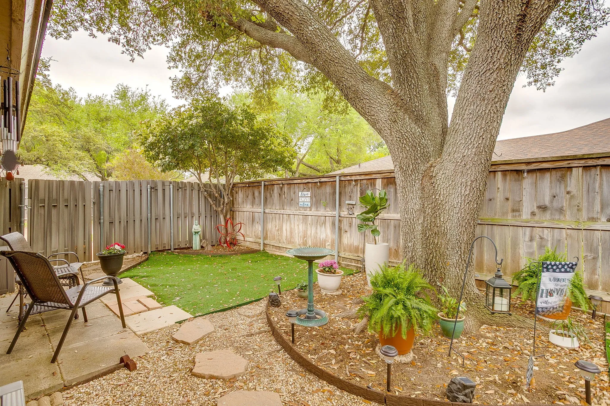 Duplex For Sale in Tarrant County , 5011 Ledgestone Drive, Fort Worth, Texas 76132, 4 Bedroom, 4 Bathroom, 4 Garage spaces, 3,216 Sqft, built in 1976, Preowned, mls#21224948, Real Estate Agent in Fort Worth, Homes For Sale in Tarrant county, Homes For Sale in Fort Worth, Realtor in Fort Worth Texas, Real Estate Brokerage Independent Realty Texas, Luminita Cordes Realtor