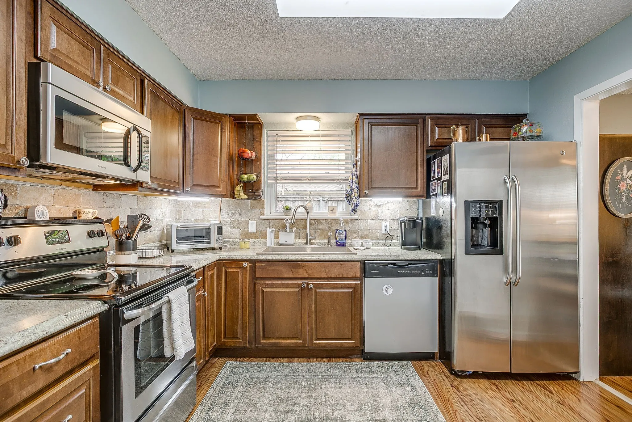 Duplex For Sale in Tarrant County , 5011 Ledgestone Drive, Fort Worth, Texas 76132, 4 Bedroom, 4 Bathroom, 4 Garage spaces, 3,216 Sqft, built in 1976, Preowned, mls#21224948, Real Estate Agent in Fort Worth, Homes For Sale in Tarrant county, Homes For Sale in Fort Worth, Realtor in Fort Worth Texas, Real Estate Brokerage Independent Realty Texas, Luminita Cordes Realtor