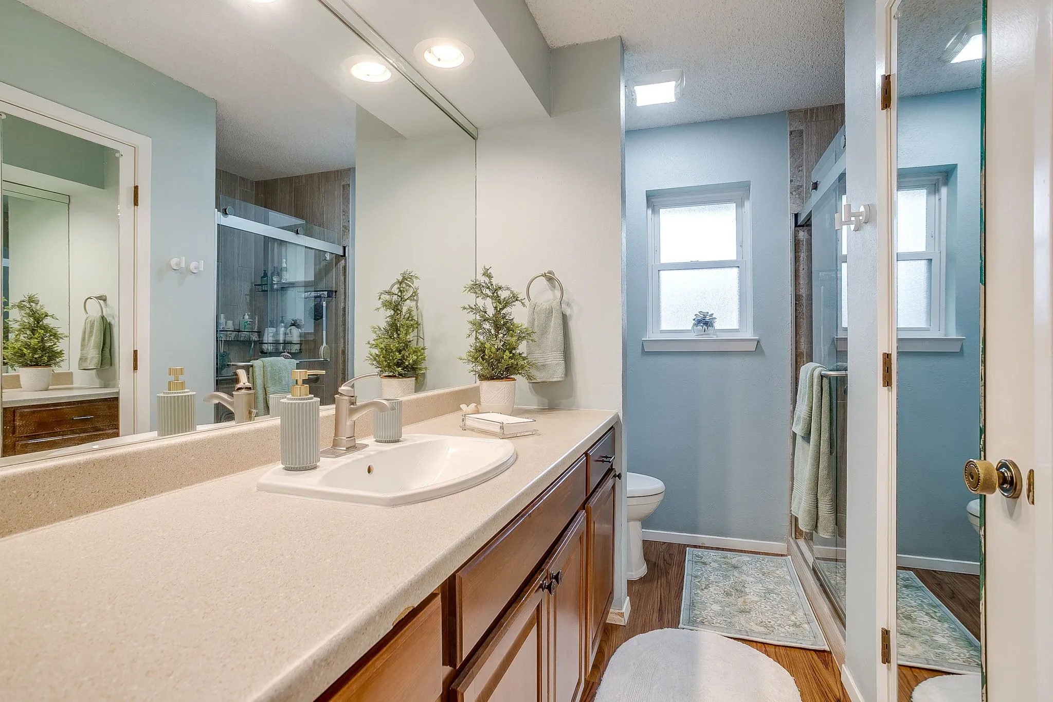 Duplex For Sale in Tarrant County , 5011 Ledgestone Drive, Fort Worth, Texas 76132, 4 Bedroom, 4 Bathroom, 4 Garage spaces, 3,216 Sqft, built in 1976, Preowned, mls#21224948, Real Estate Agent in Fort Worth, Homes For Sale in Tarrant county, Homes For Sale in Fort Worth, Realtor in Fort Worth Texas, Real Estate Brokerage Independent Realty Texas, Luminita Cordes Realtor